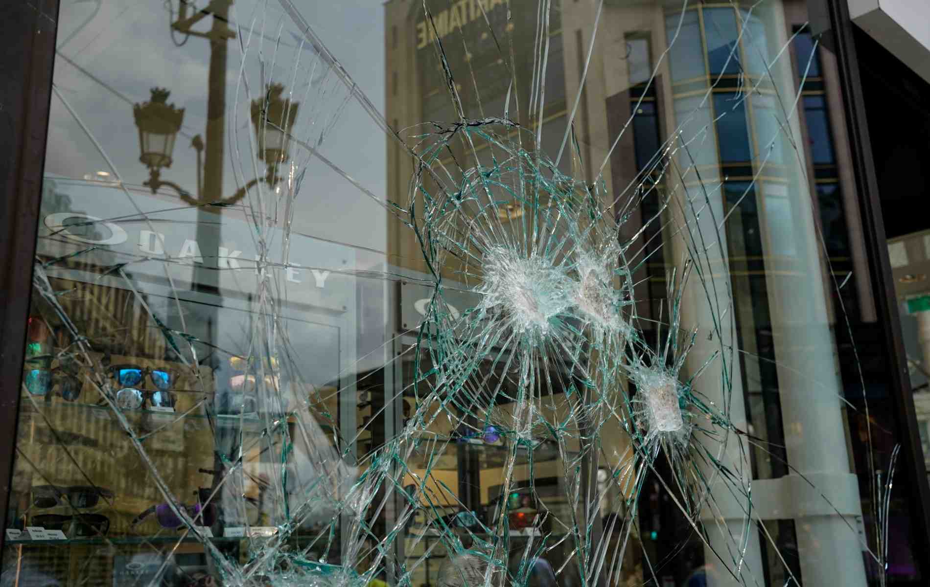 De nombreux commerçants ont été victimes des émeutes ces derniers jours.