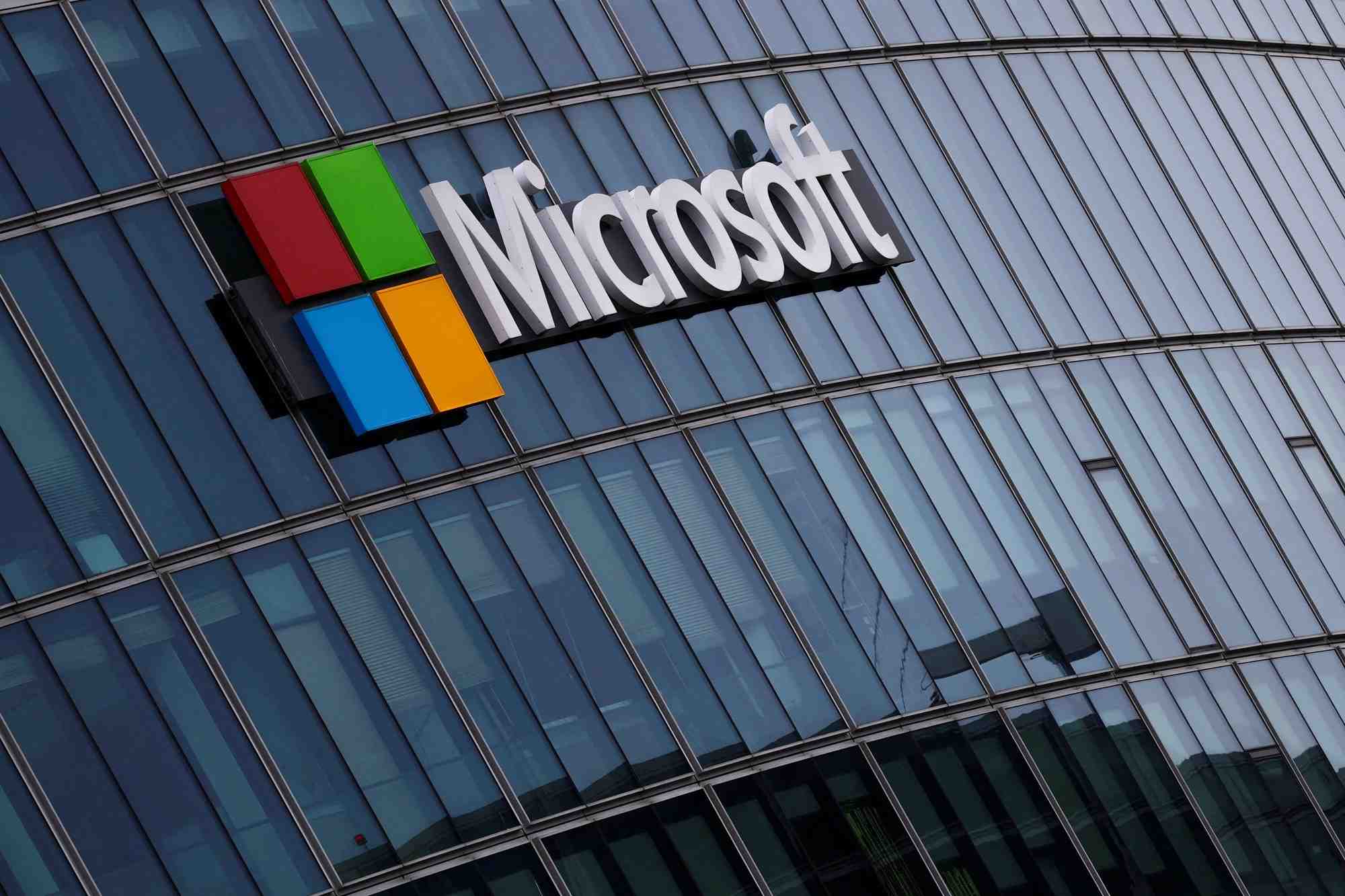 Plusieurs communes et collectivités auralpines ont amorcé l'abandon de la suite Office de Microsoft pour se tourner vers les logiciels libres. Ce, pour des raisons de souveraineté mais aussi de gains financiers.
