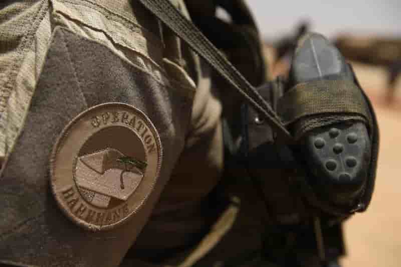 La france participe a une operation militaire au niger