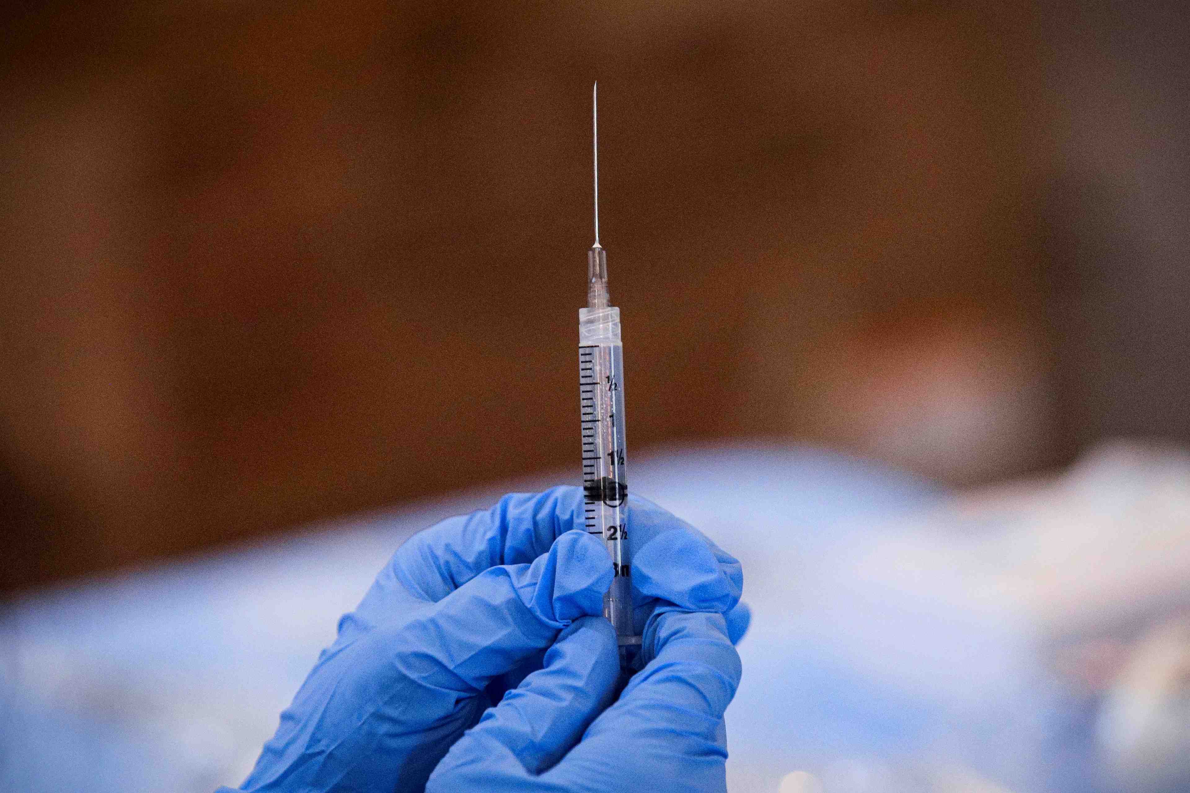 Coronavirus: le vaccin pfizer-biontech definitivement approuve aux usa