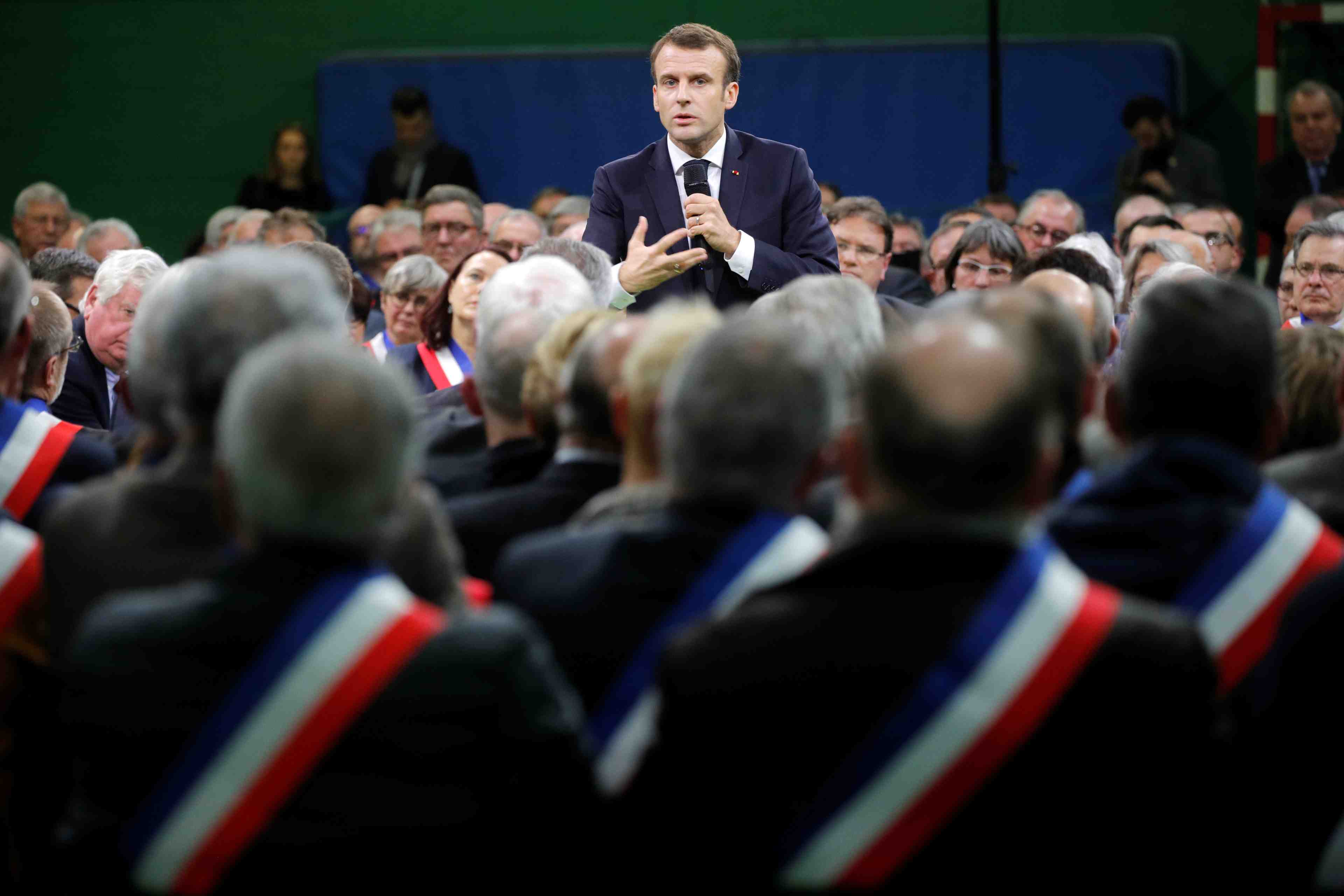 Les francais veulent des medecins a proximite et moins d'impots