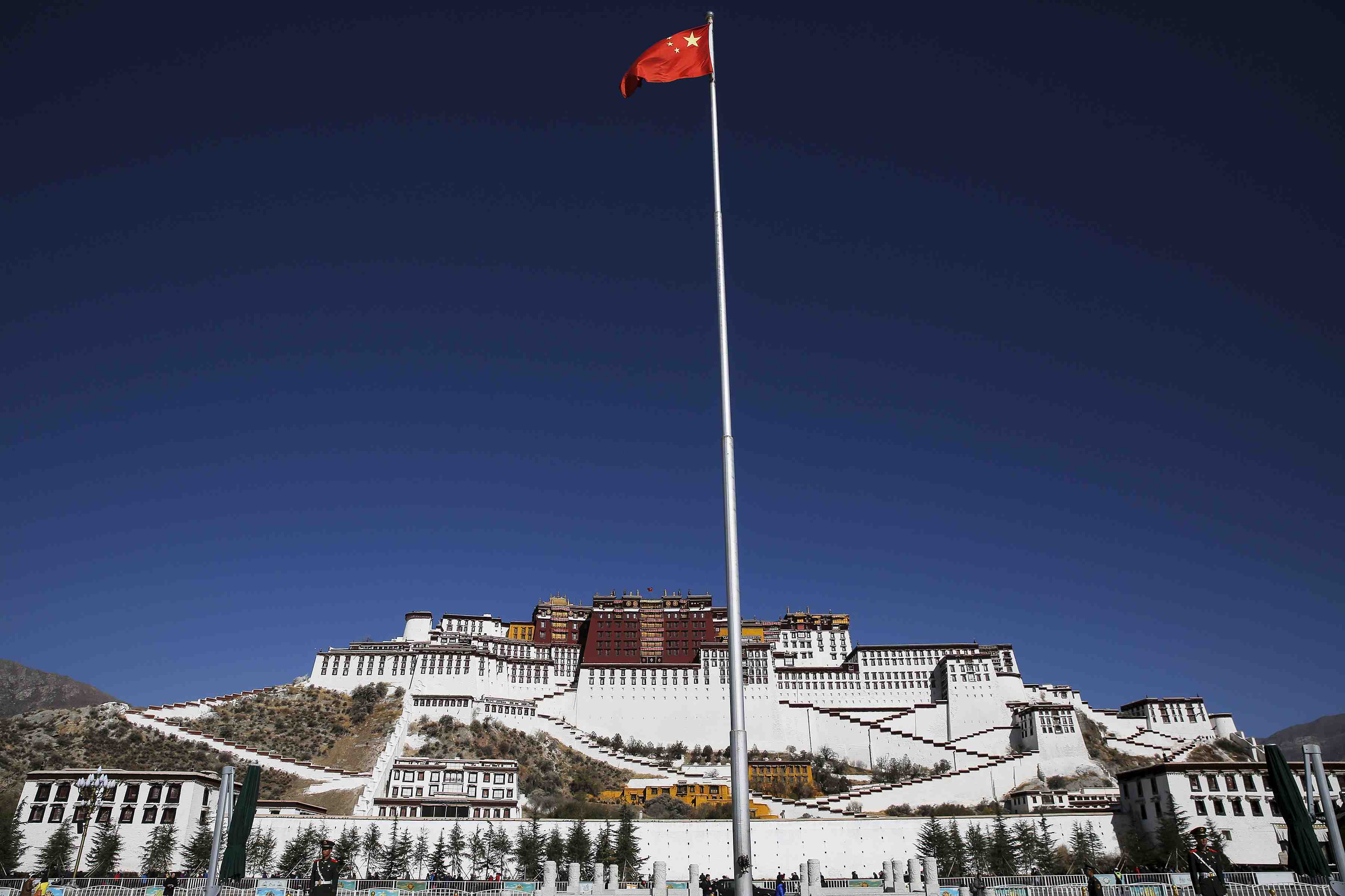 La chine envisage de construire un barrage hydroelectrique au tibet