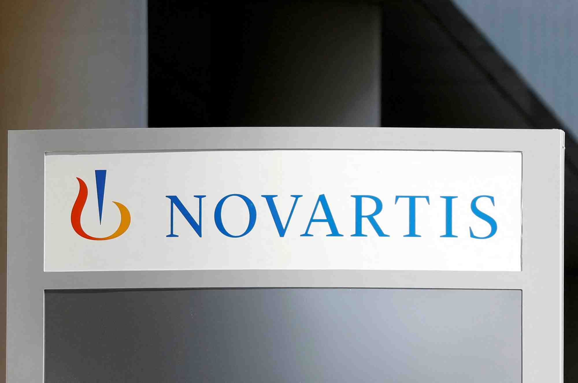 Photo d'archives du logo du fabricant de medicaments suisse novartis