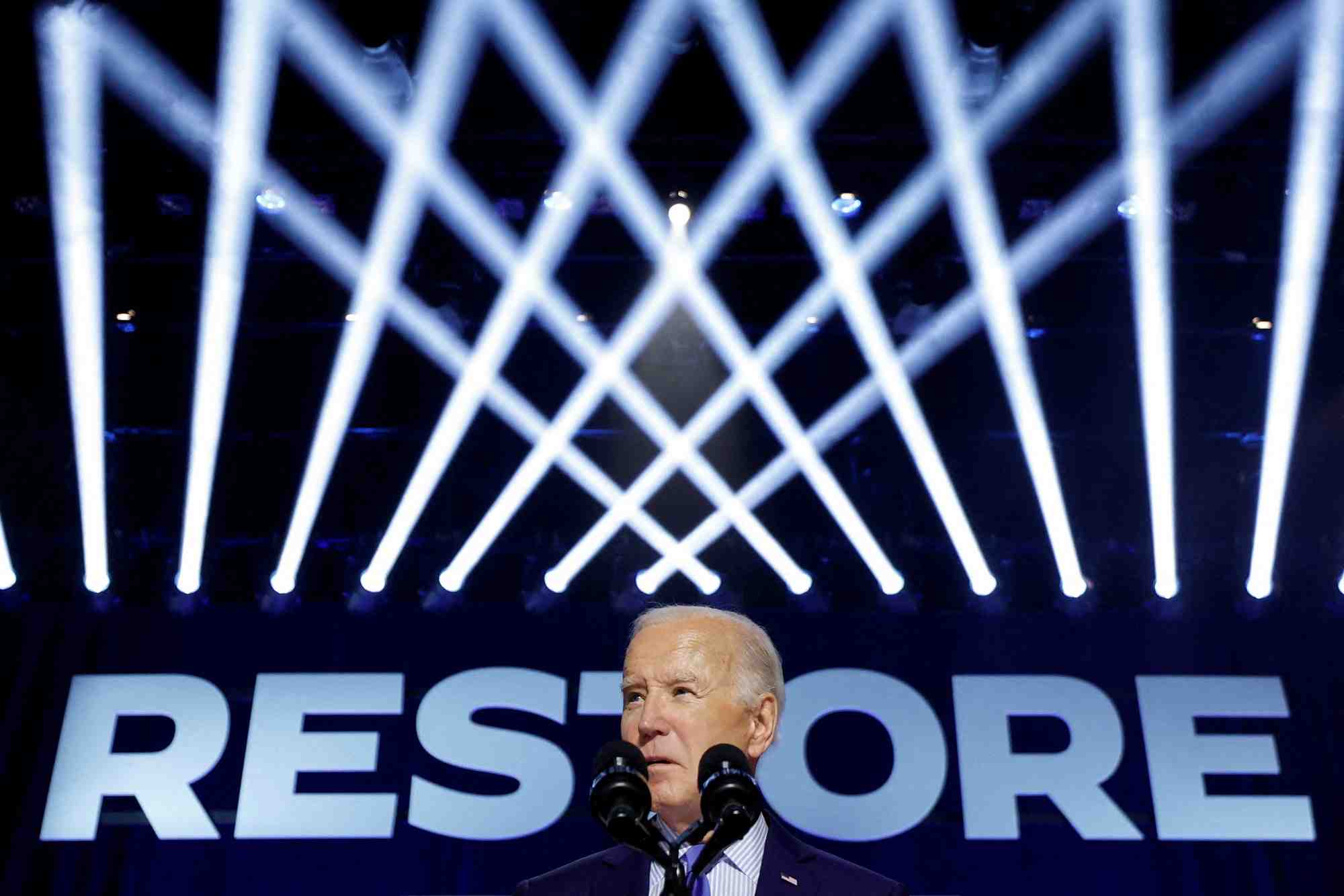 Le president americain joe biden