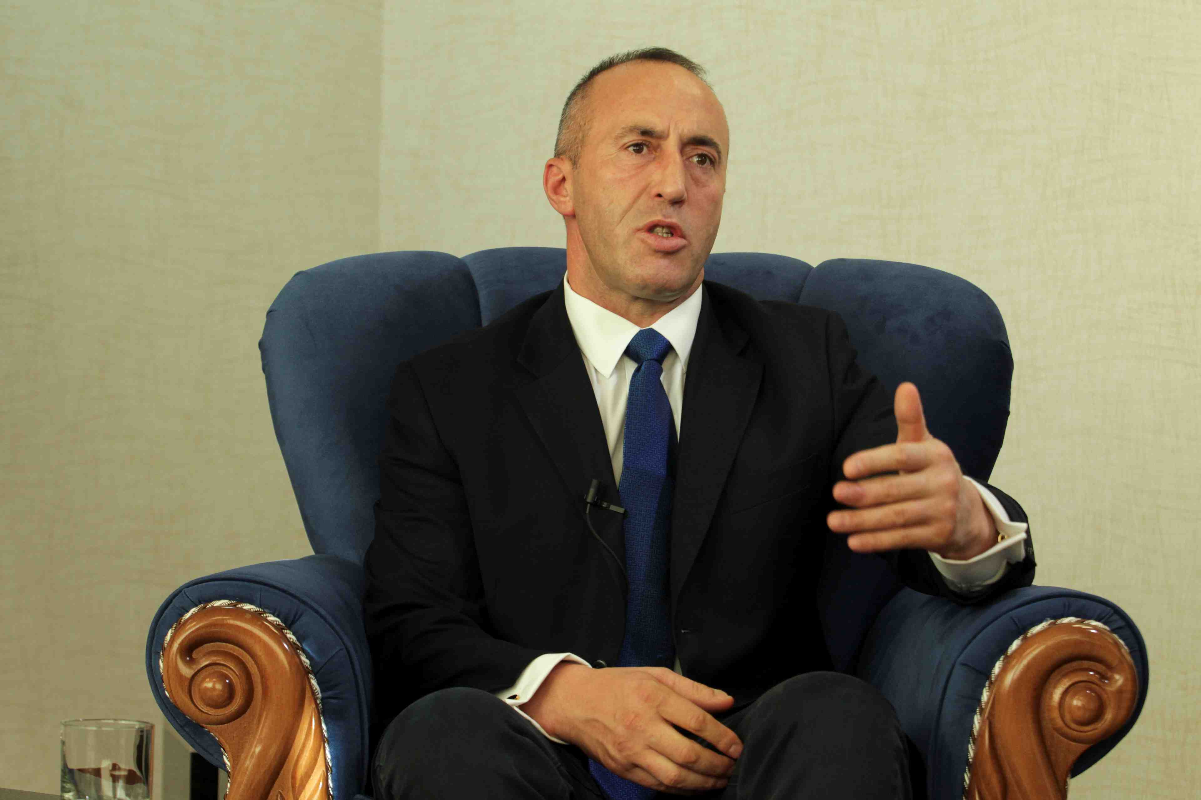 Kosovo: demission du premier ministre accuse de crimes de guerre
