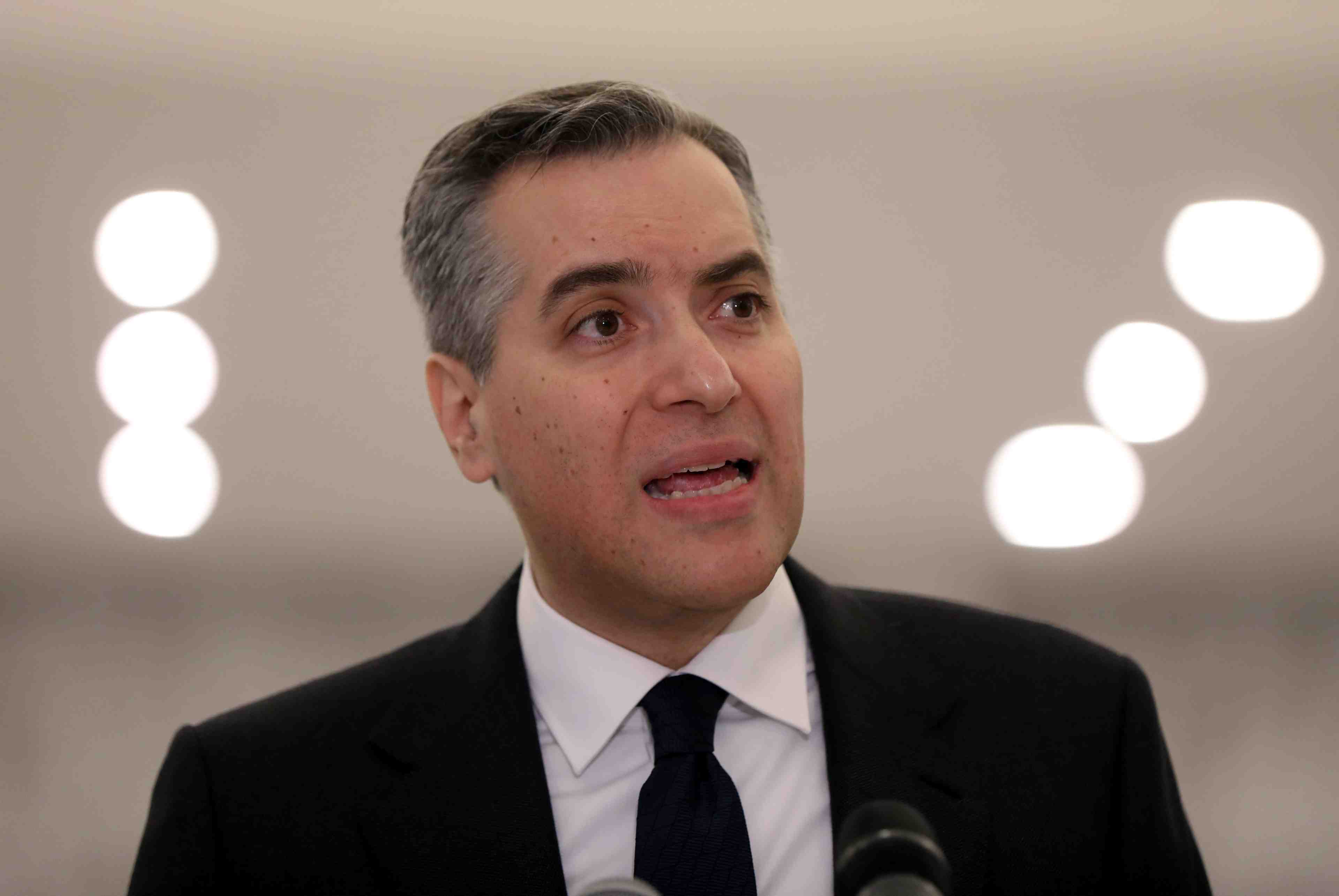 Liban: demission du premier ministre, revers pour le plan macron