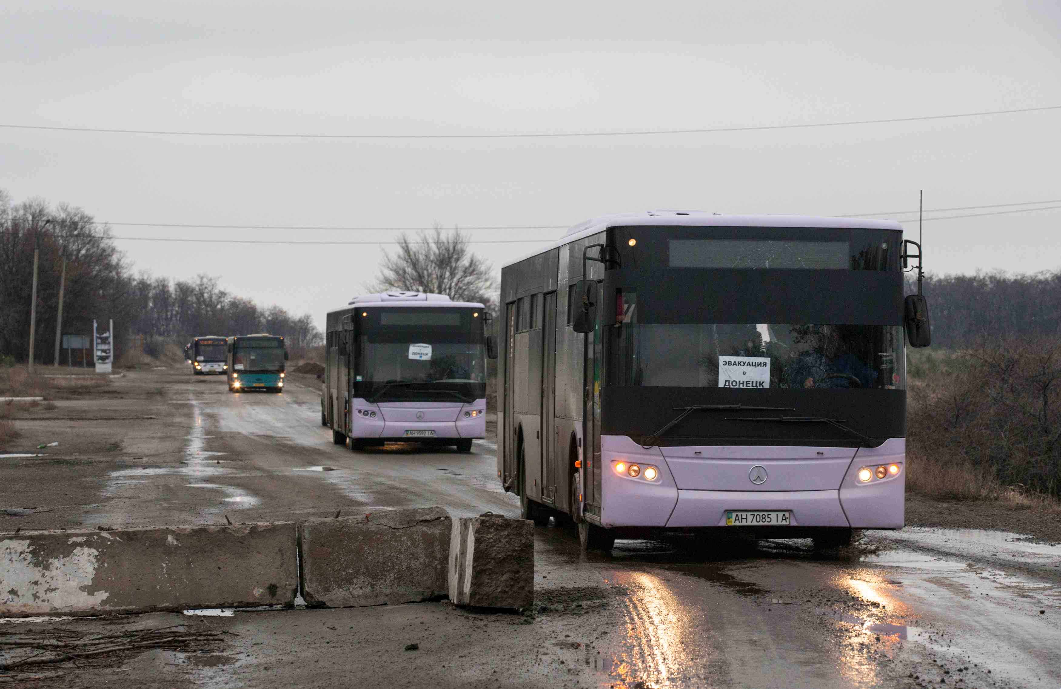 Treve locale pour evacuer des civils dans l'est de l'ukraine