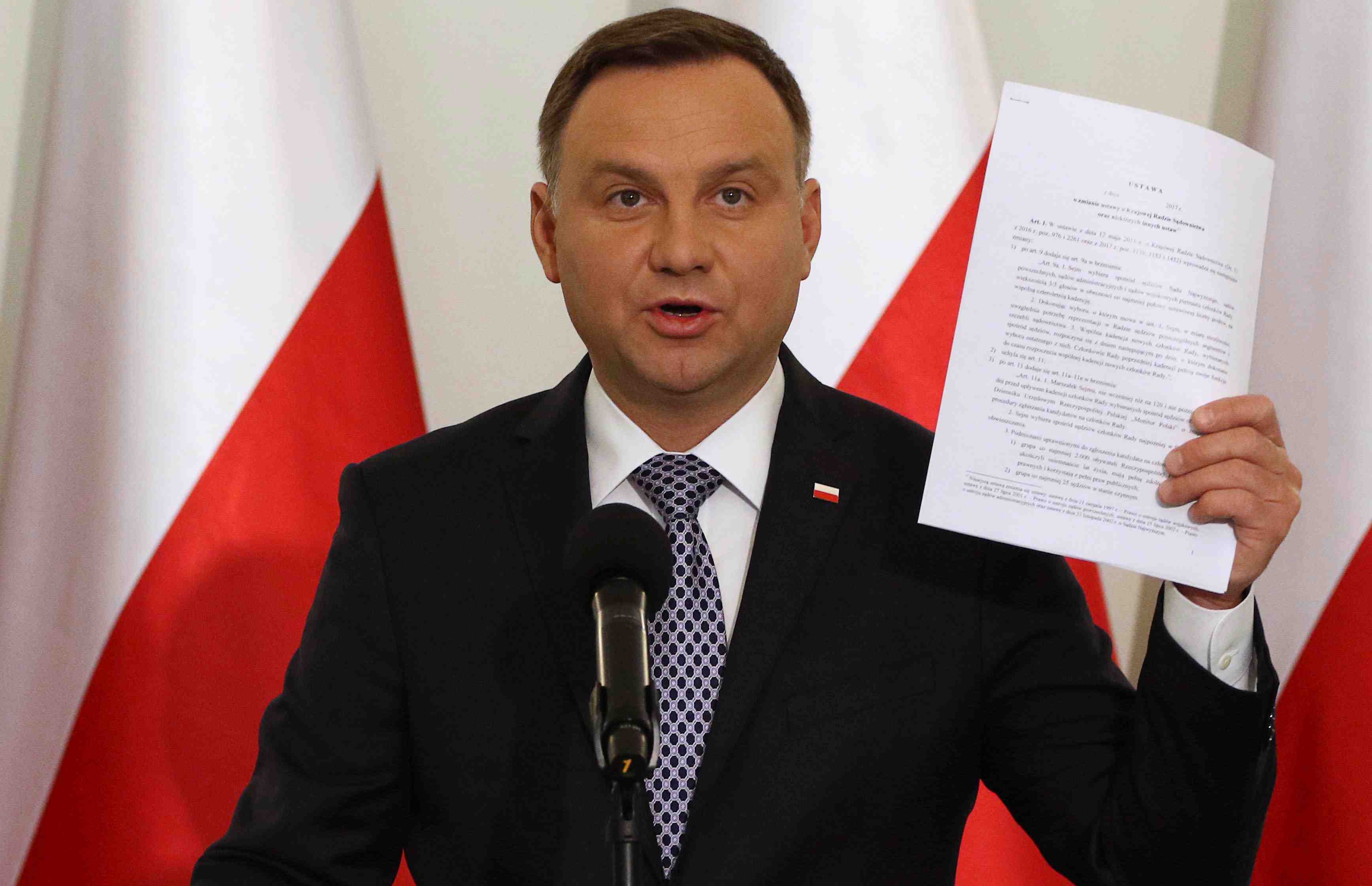 Pologne: duda veut amender la constitution sur la justice