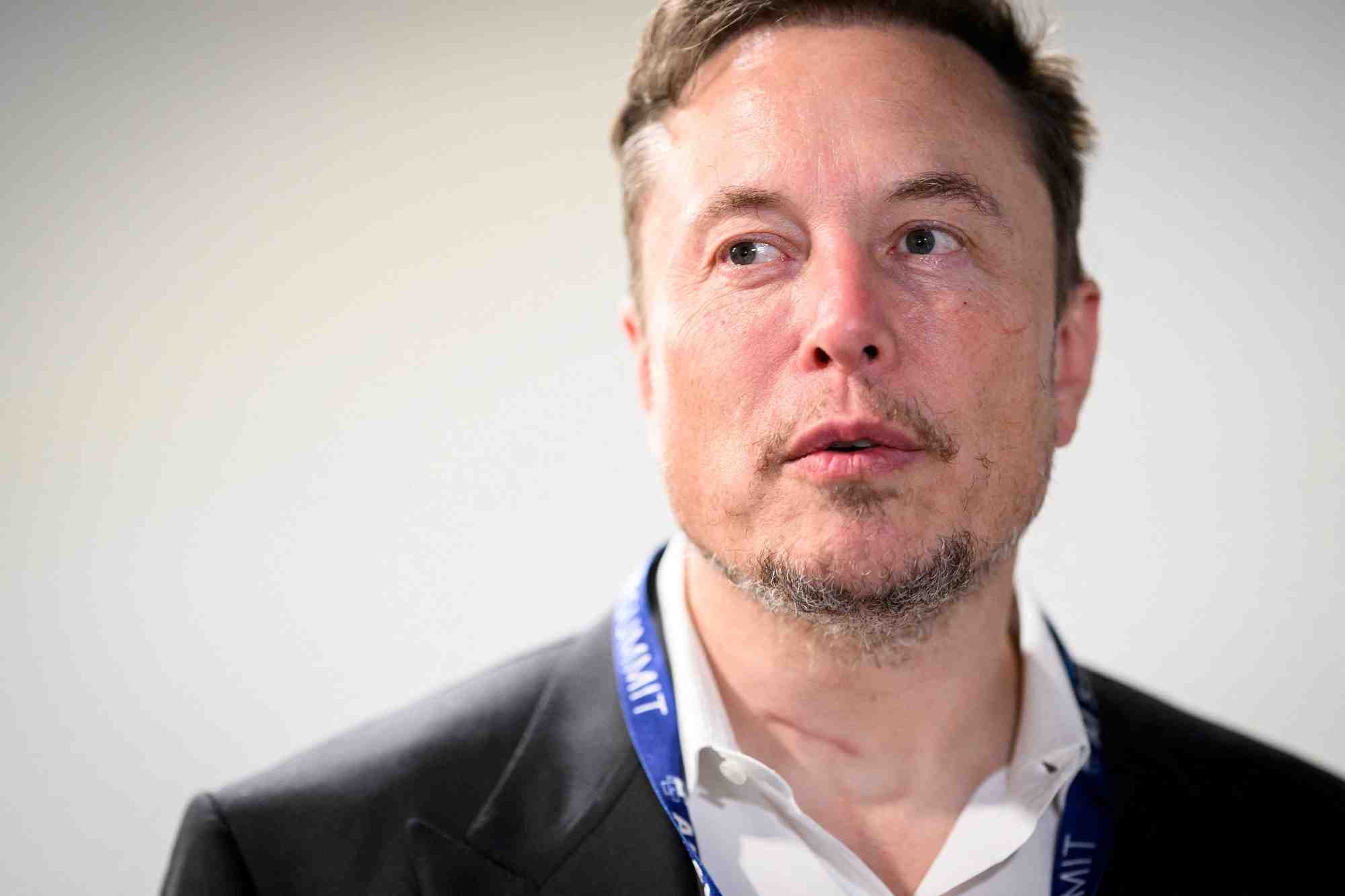 Elon musk a bletchley, en grande-bretagne
