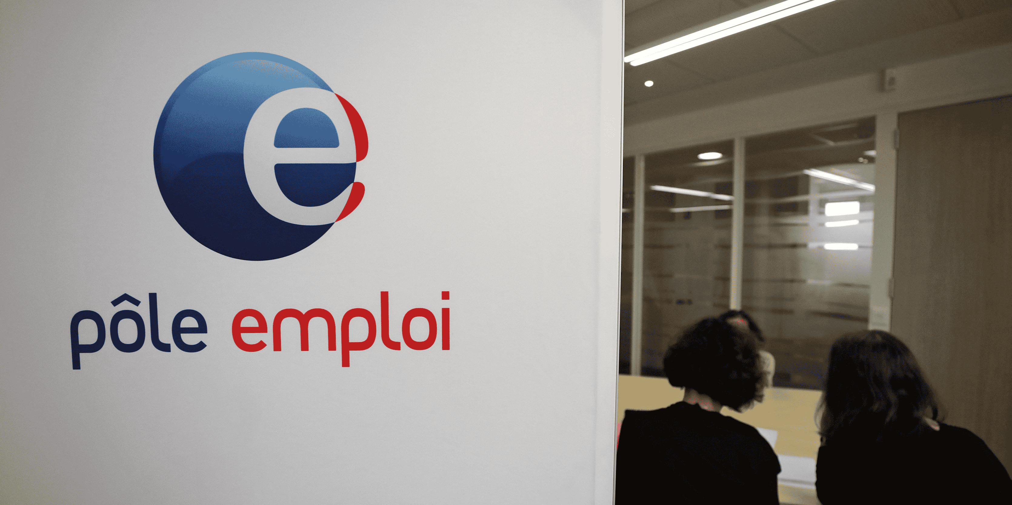 Vers la reconduction du directeur de pole emploi