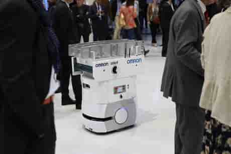 Les robots ont envahi les entreprises aéronautiques depuis quelques années.