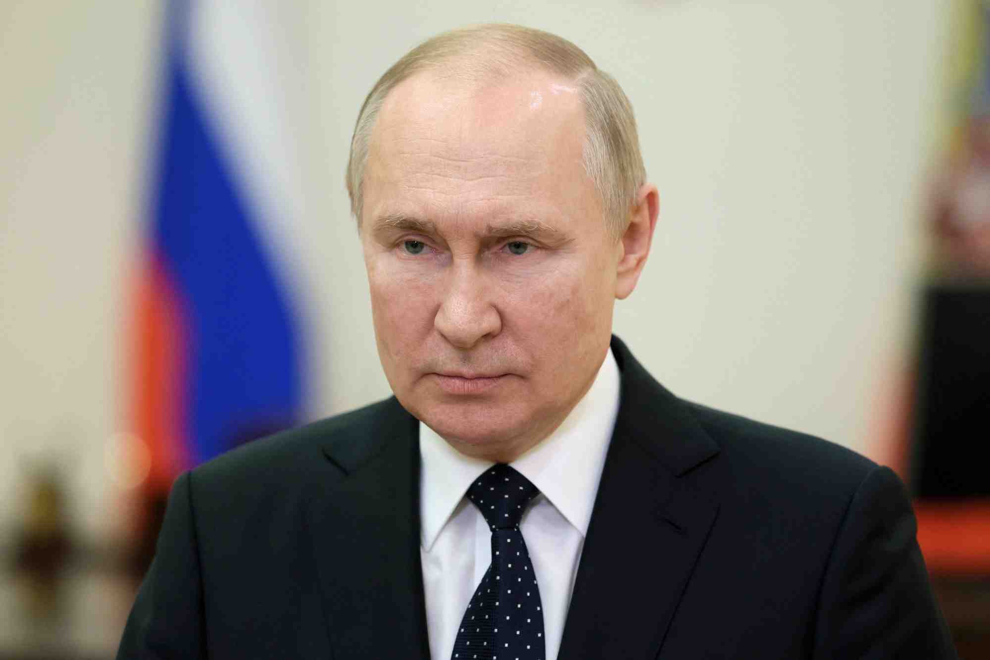 Le president russe vladimir poutine felicite les agents et les veterans des services de securite par liaison video a moscou