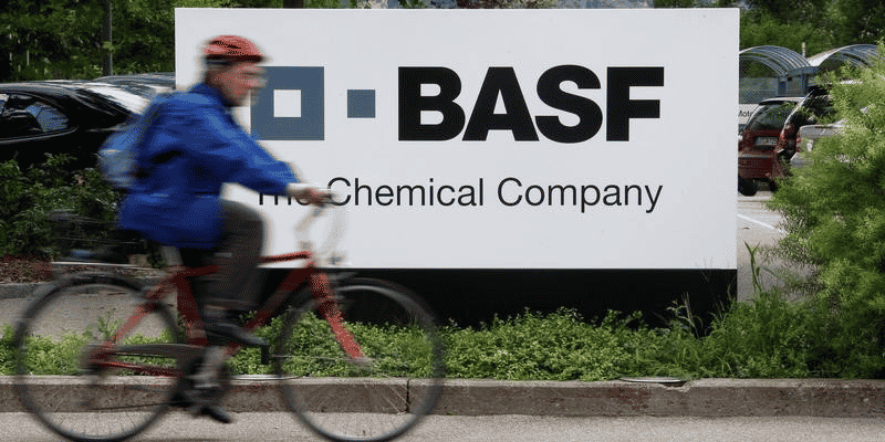 Basf fait mieux qu'attendu au 3e trimestre grace a la petrochimie