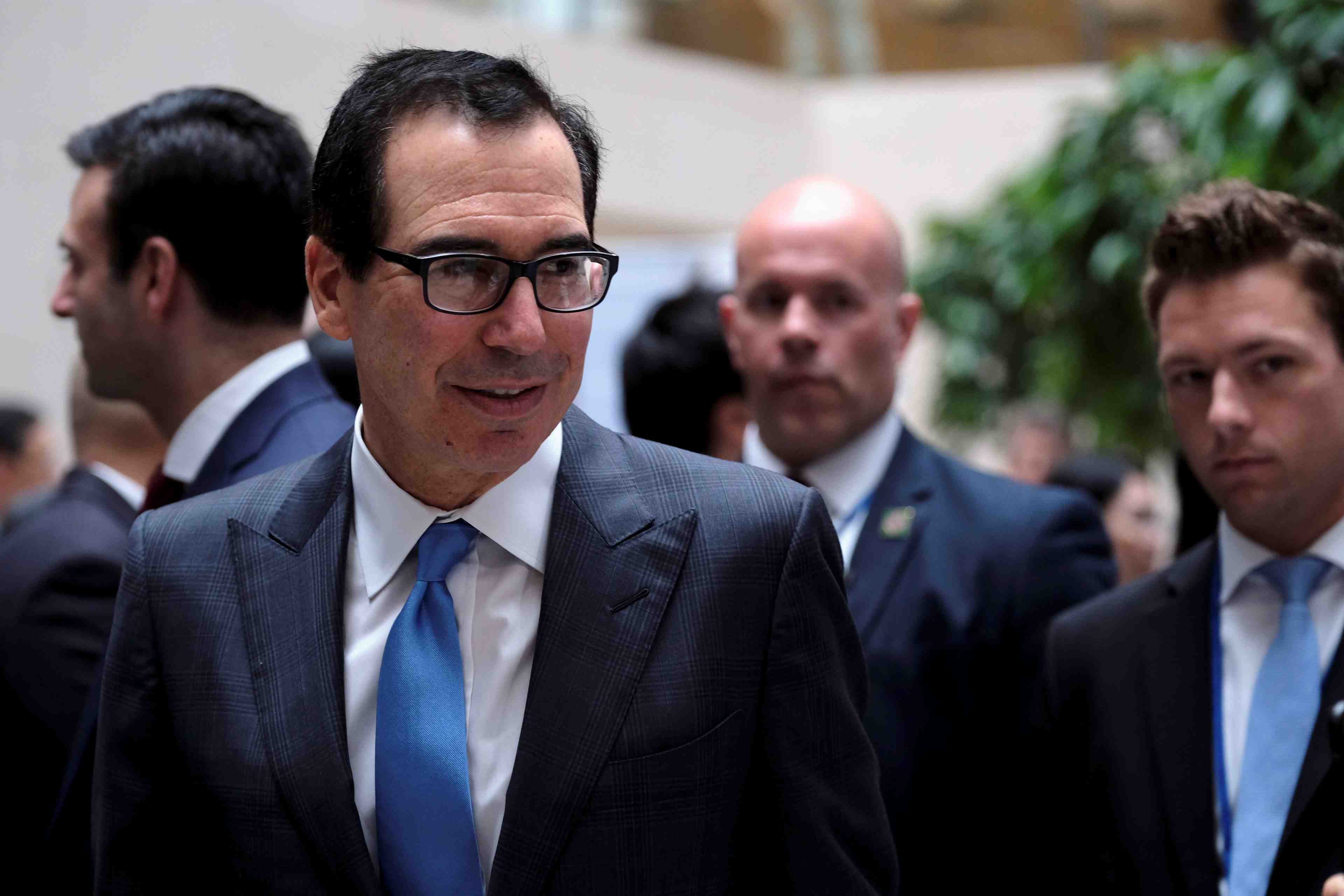 Mnuchin dit esperer que les negociations usa-chine touchent a leur fin