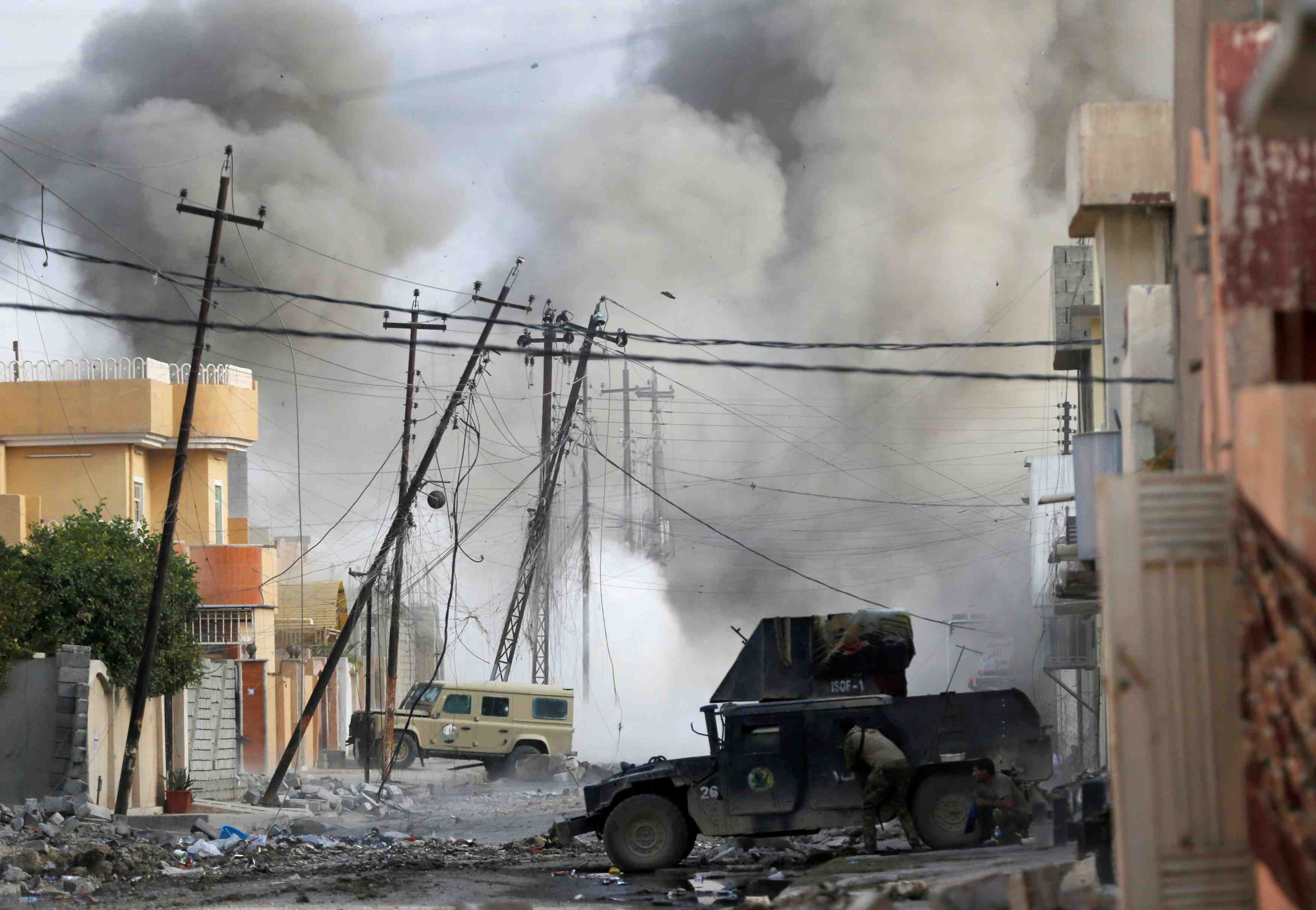 Les troupes d'elite irakiennes progressent dans l'est de mossoul