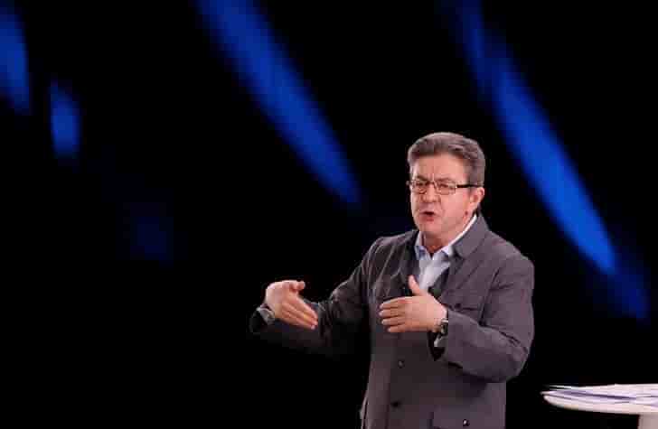 Melenchon reaffirme qu'il ne donnera pas de consigne de vote