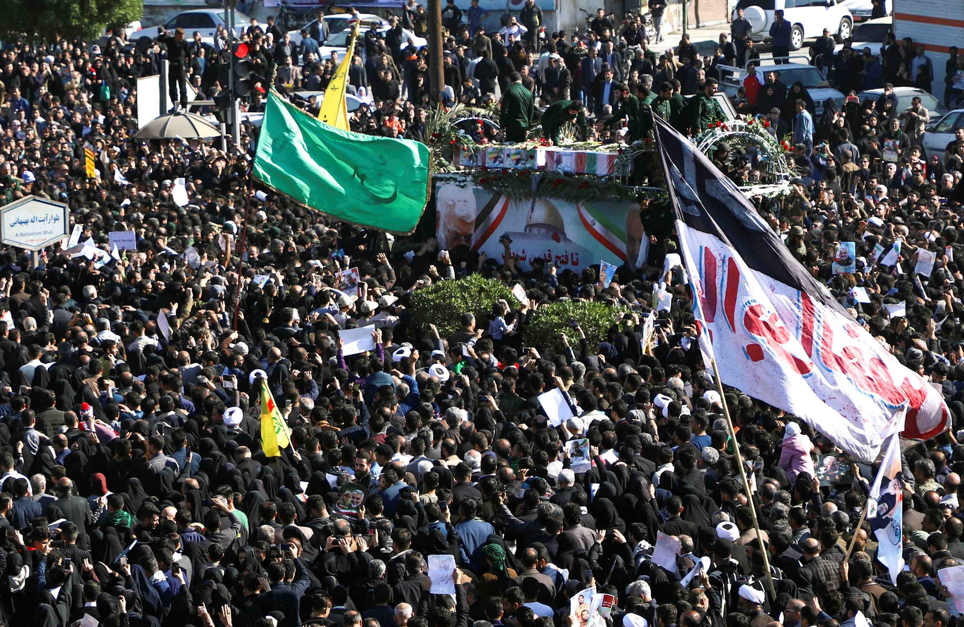 La depouille du general iranien soleimani arrive en iran