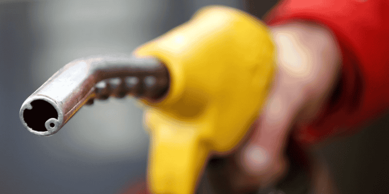 Le ralentissement de novembre a été favorisé par la baisse des prix des carburants, mais aussi par une évolution favorable des prix des denrées alimentaires et des boissons non alcoolisées.