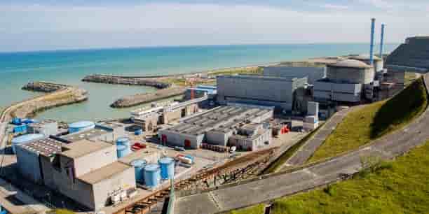 Près de 10.000 salariés sont attendus au pic de la construction des deux EPR sur la centrale de Penly, proche de Dieppe dont une large part de "non résidents".