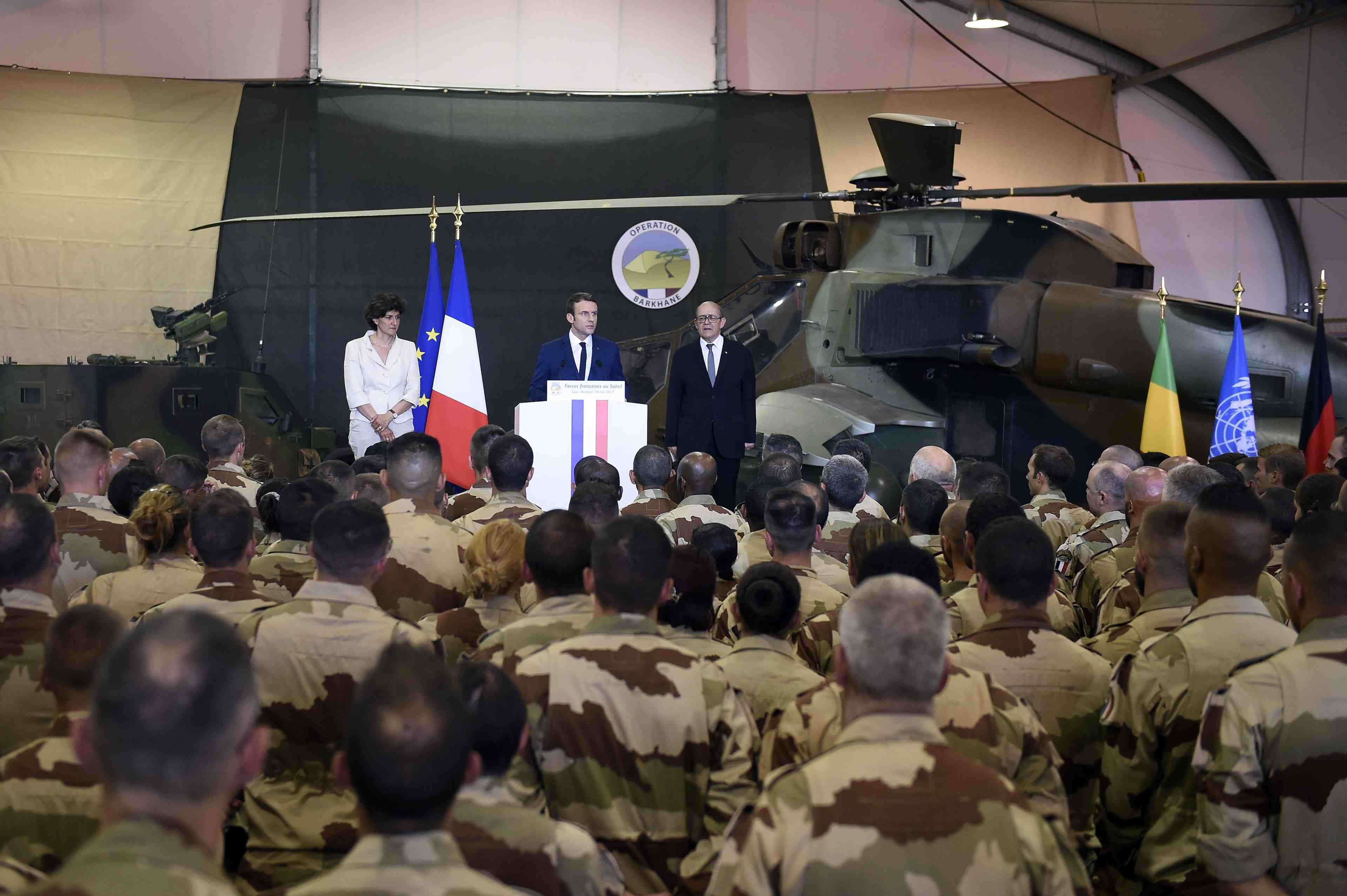 Macron ne risquera pas les vies des soldats francais "pour rien"