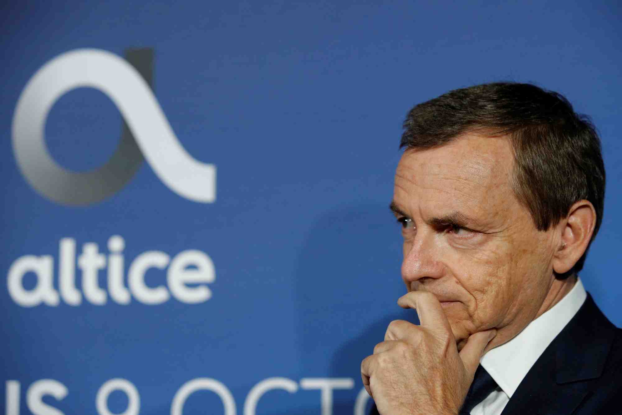 Alain weill quitte le groupe altice france