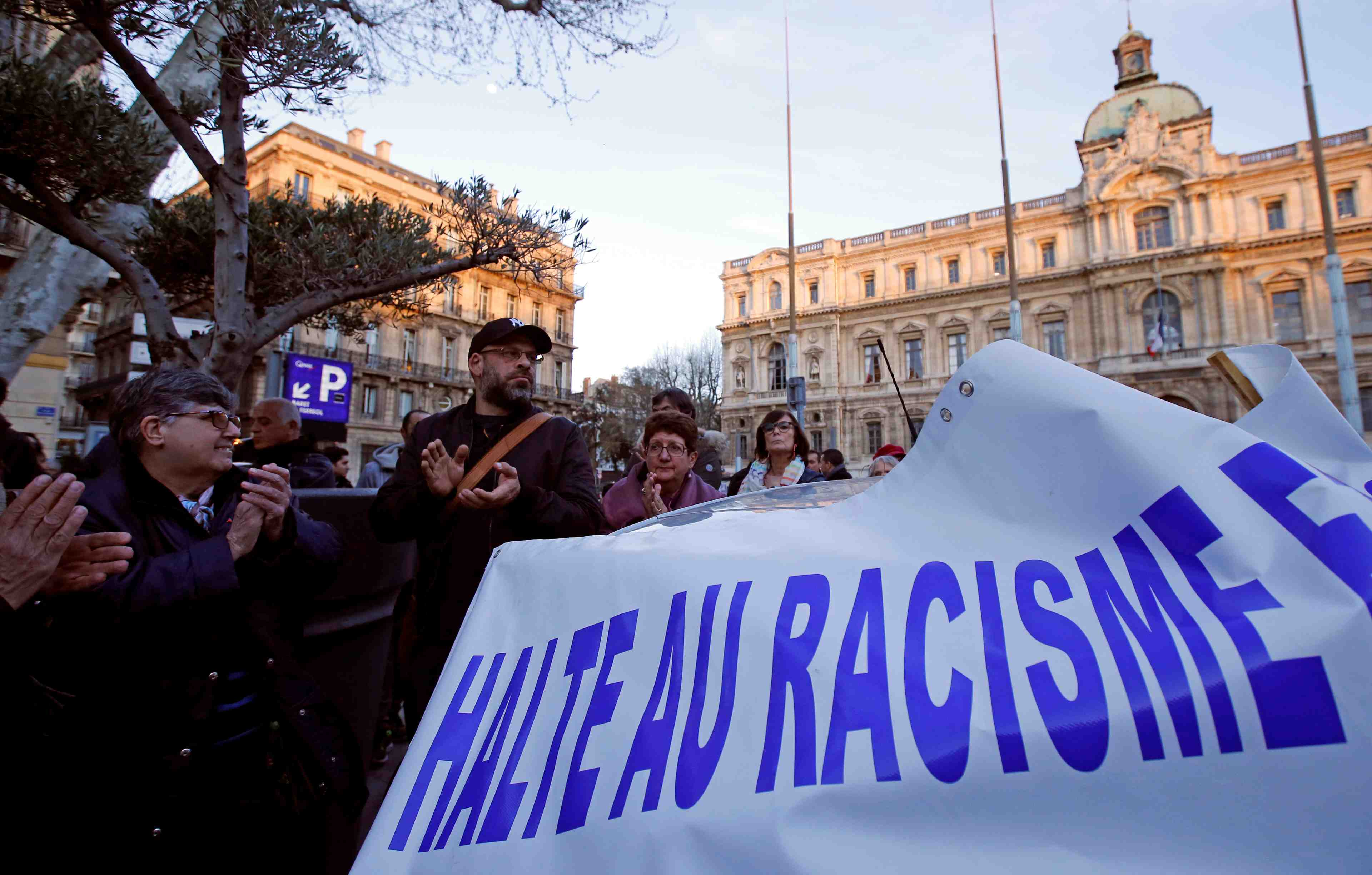 France: la licra reclame la requalification des delits antisemites