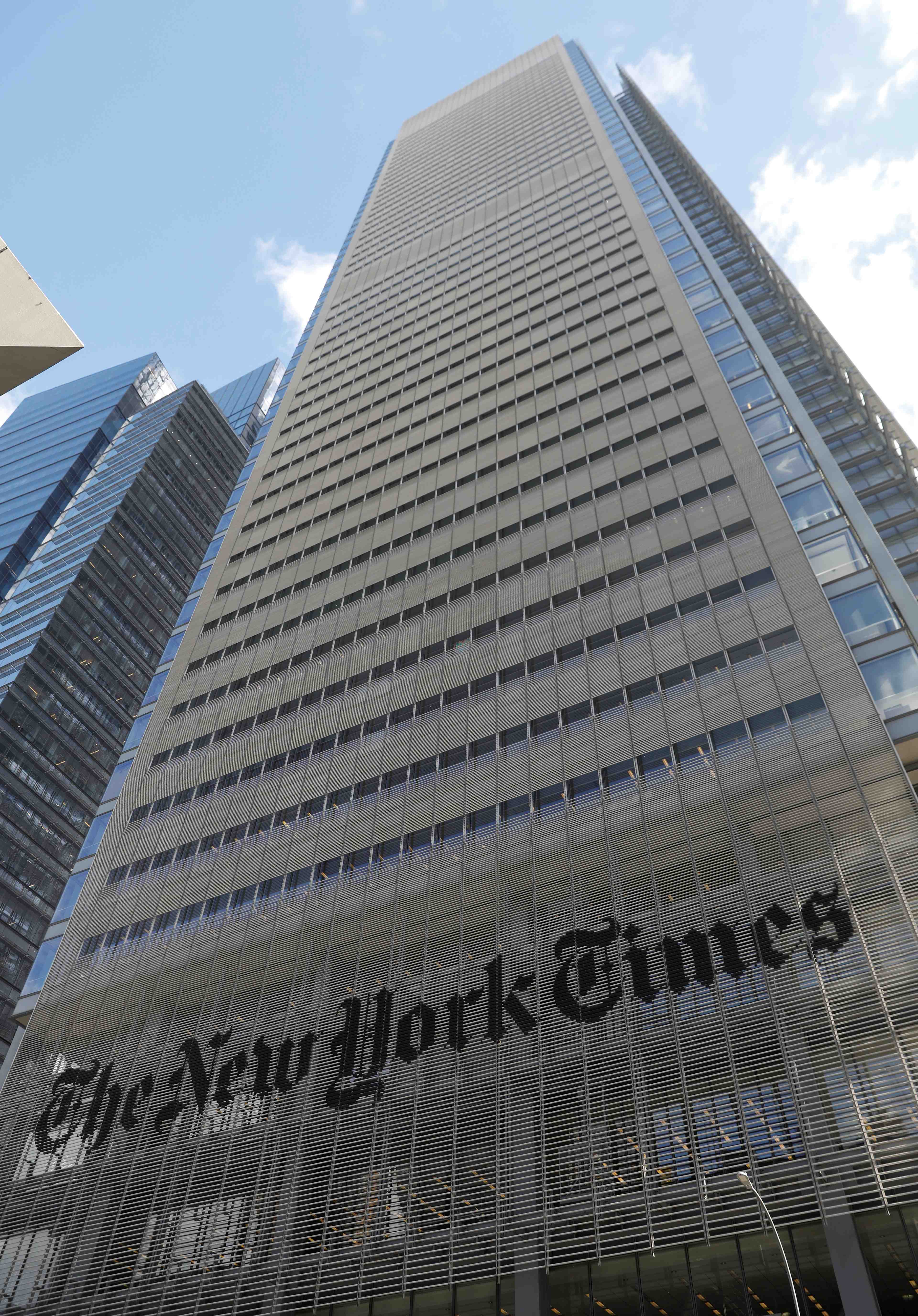 "fake news !" les bibliotheques d'un comte de floride privees d'abonnement numerique au new york times