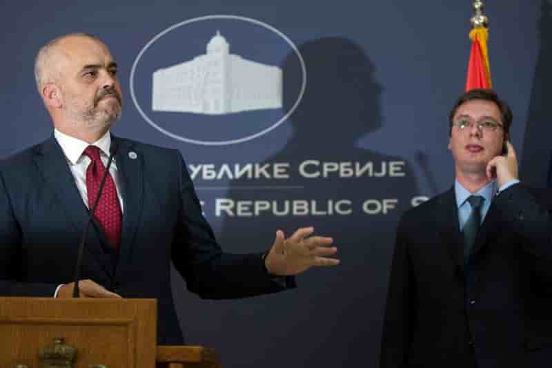 Tension diplomatique entre la Serbie et l'Albanie sur le Kosovo