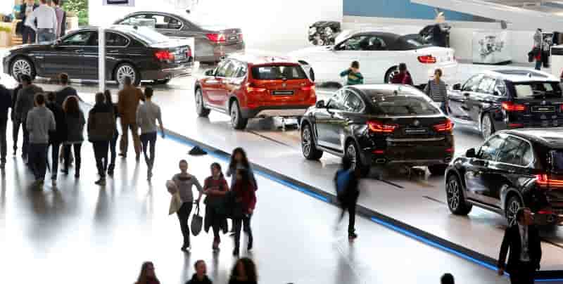Bmw plus prudent pour 2015