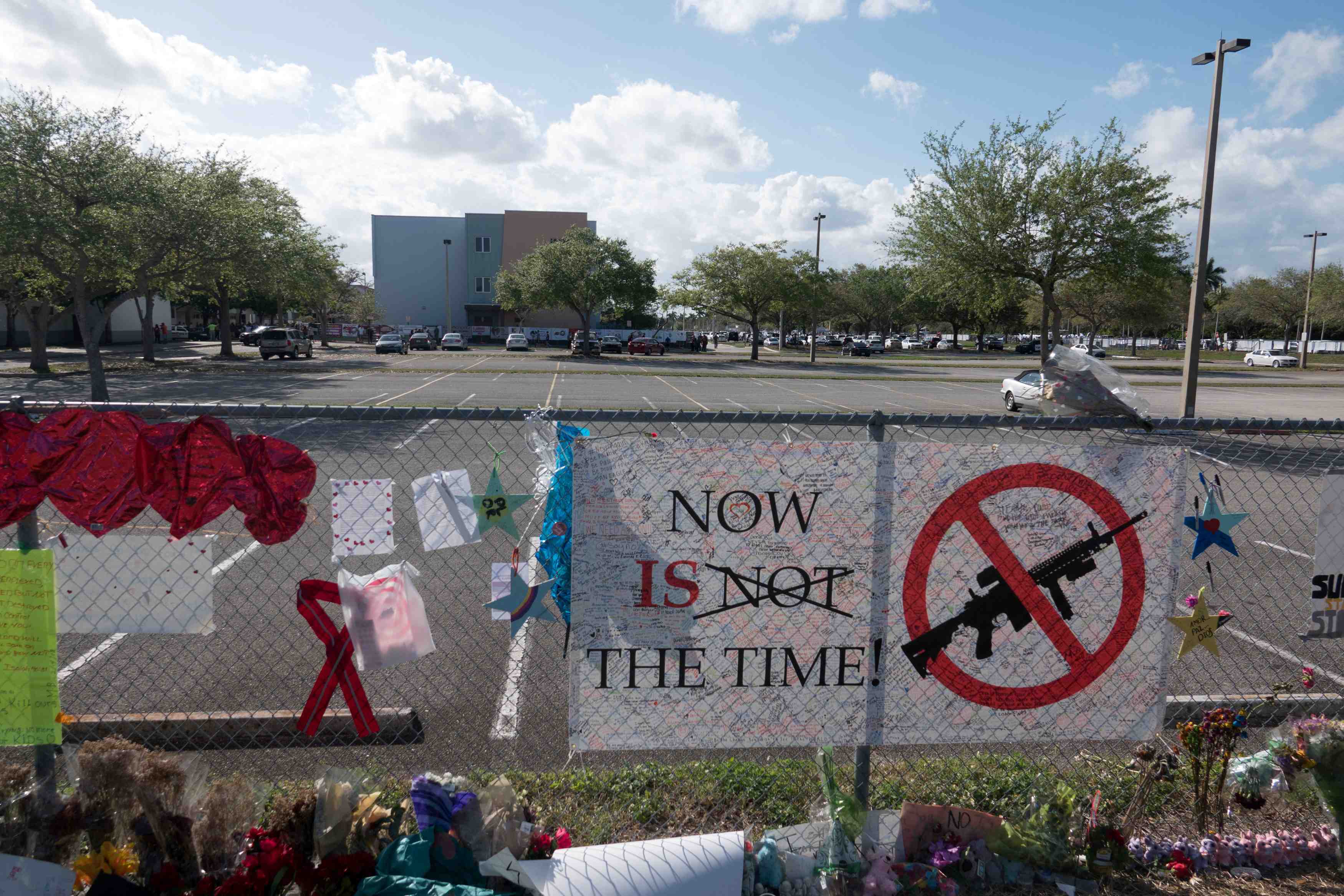 Le senat de floride vote une loi sur le controle des armes