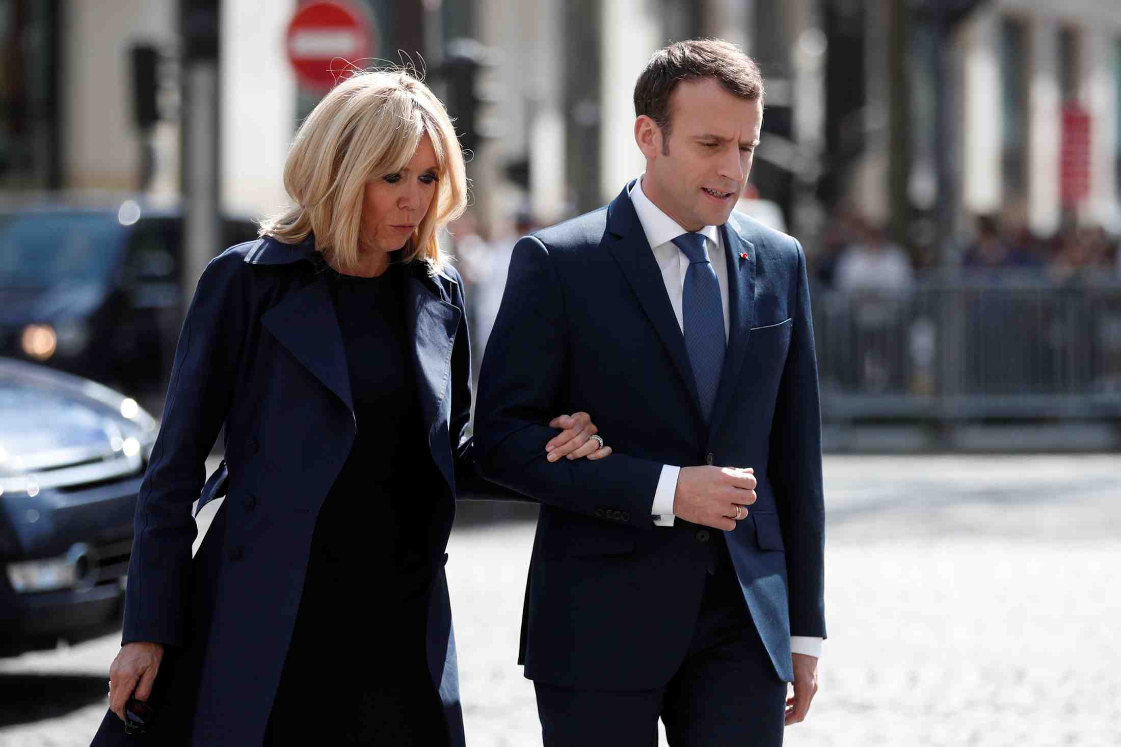 Macron enraie sa baisse dans le barometre ifop