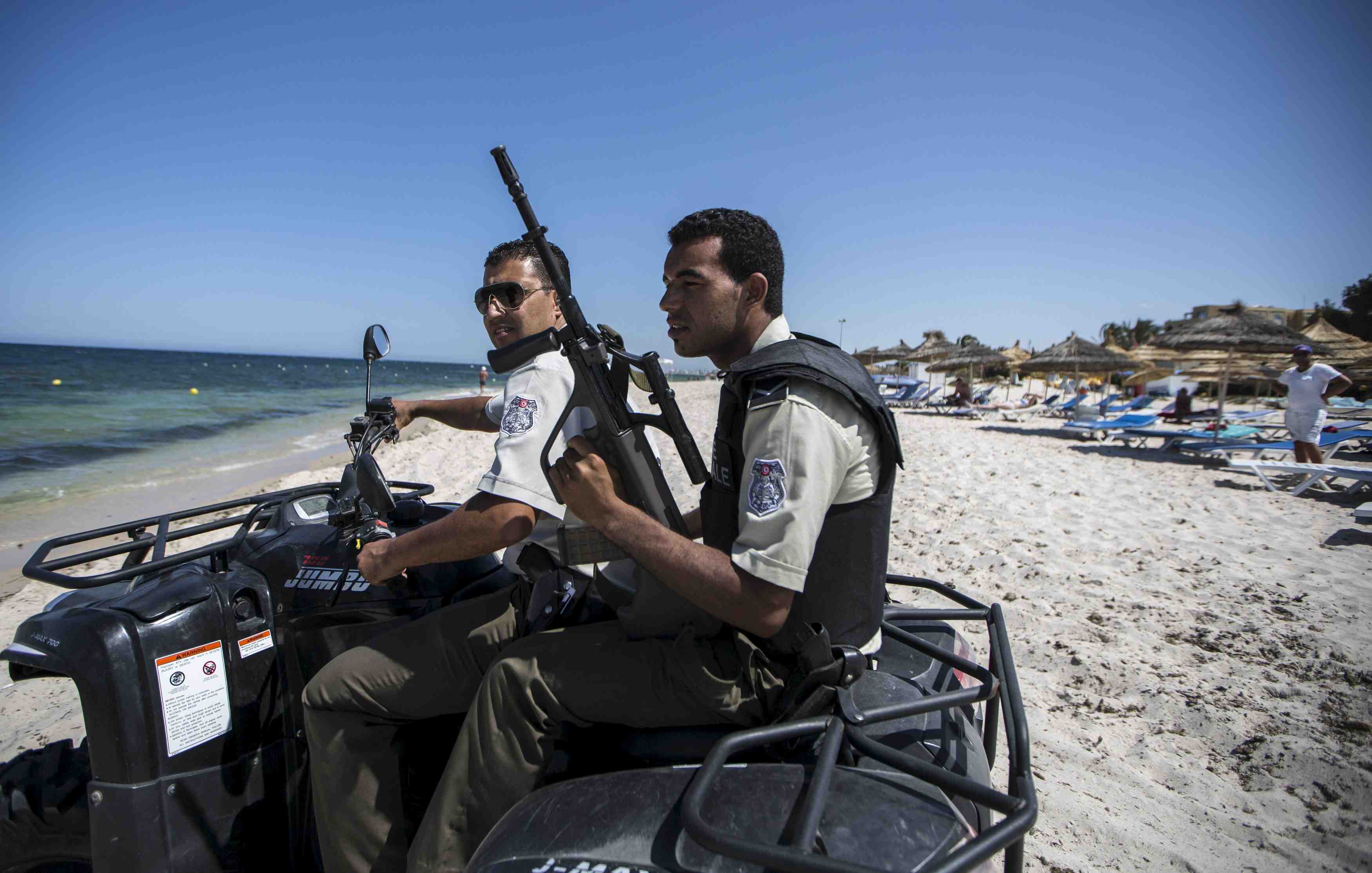 Douze personnes suspectees d'etre liees a l'attaque de sousse arretees