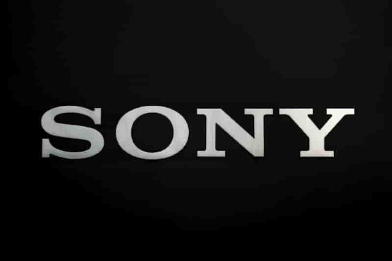 Sony quadruple son benefice trimestriel et releve ses previsions