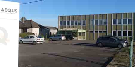 Aequs Aerospace France a trois sites en France (Aubigny, Besançon et Cholet)