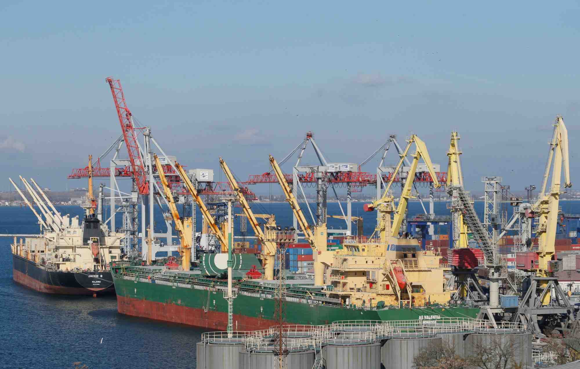 L'ukraine interdit toutes les importations en provenance de russie
