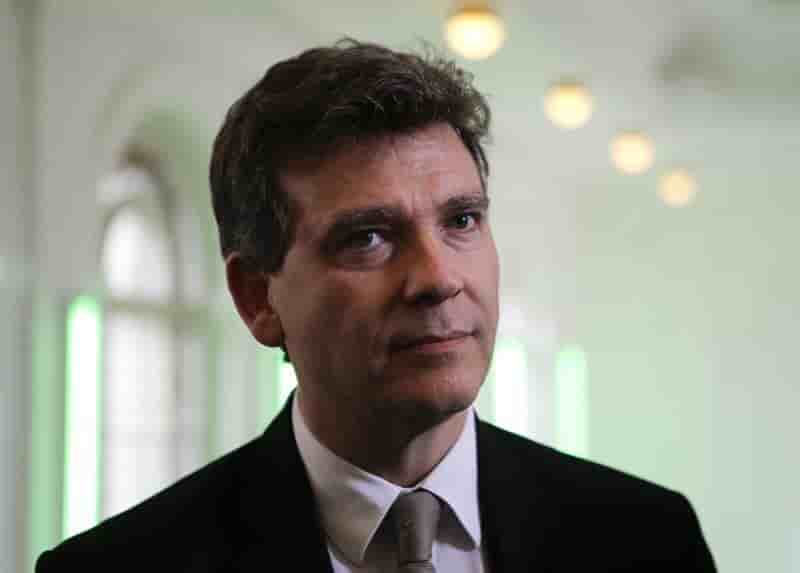 Arnaud Montebourg ne se voit pas quitter le gouvernement