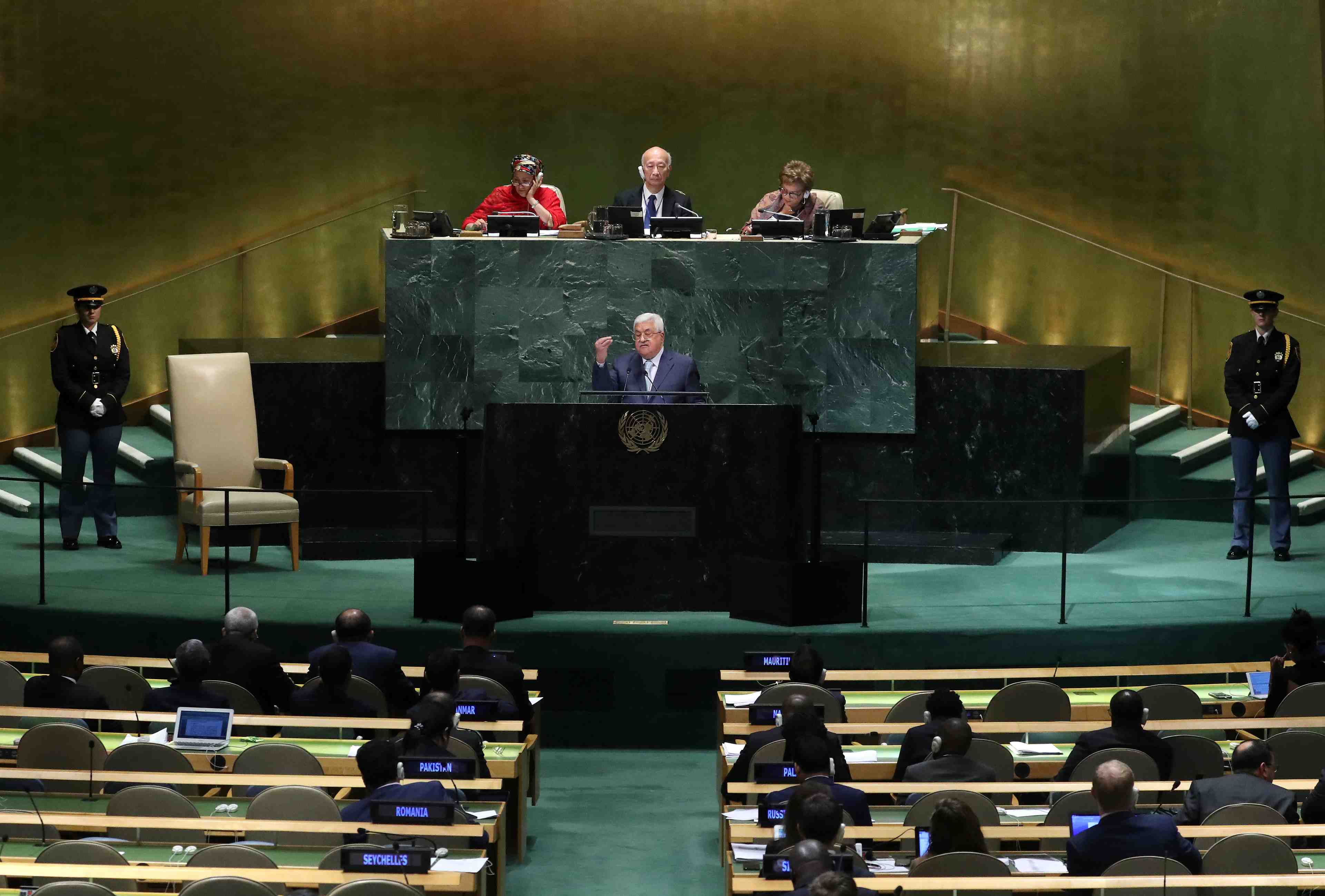 Abbas demande a trump de revoir sa decision sur jerusalem
