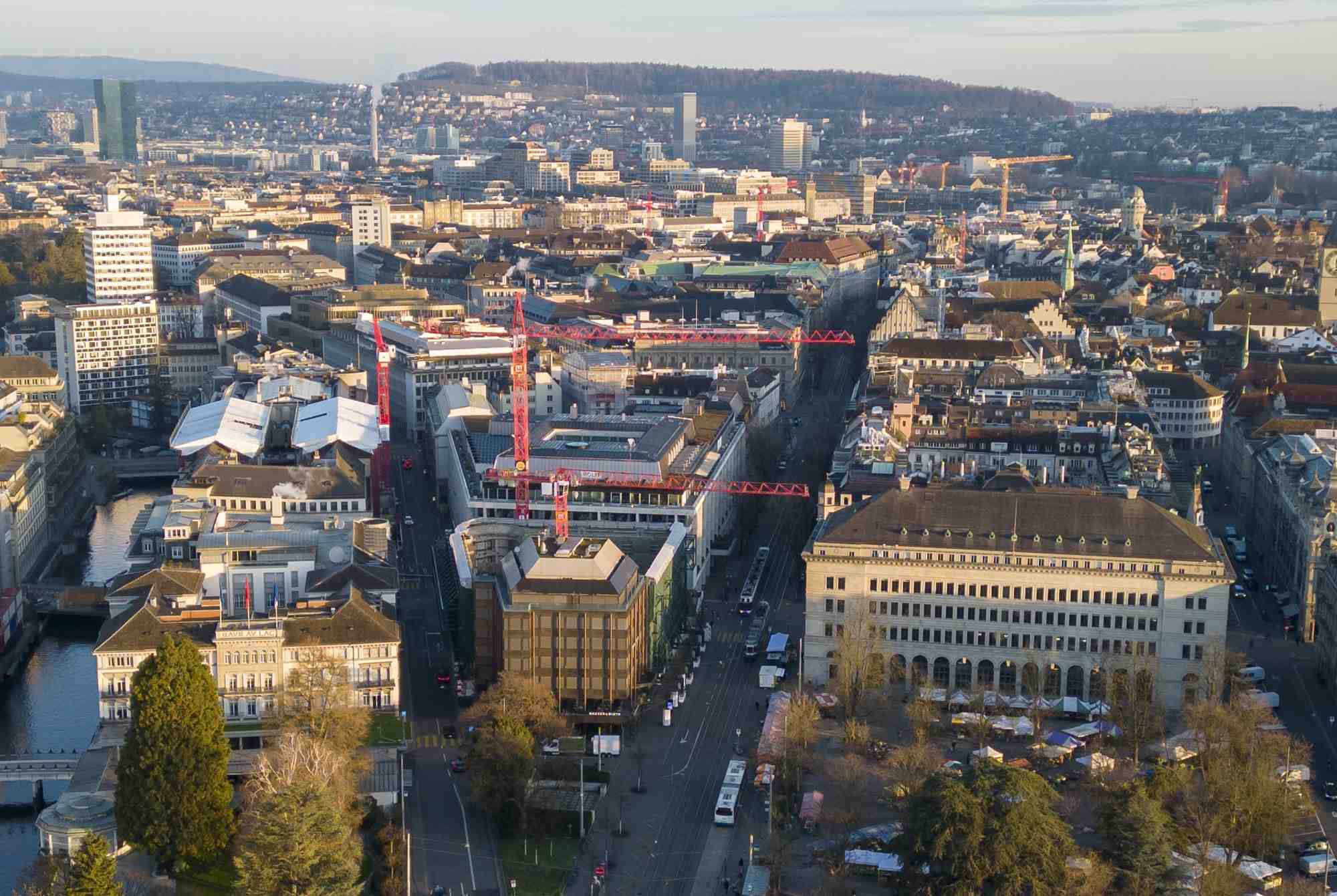 Le batiment de la banque nationale suisse a zurich