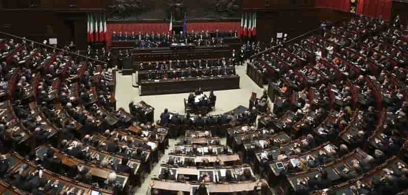 La reforme electorale approuvee en italie