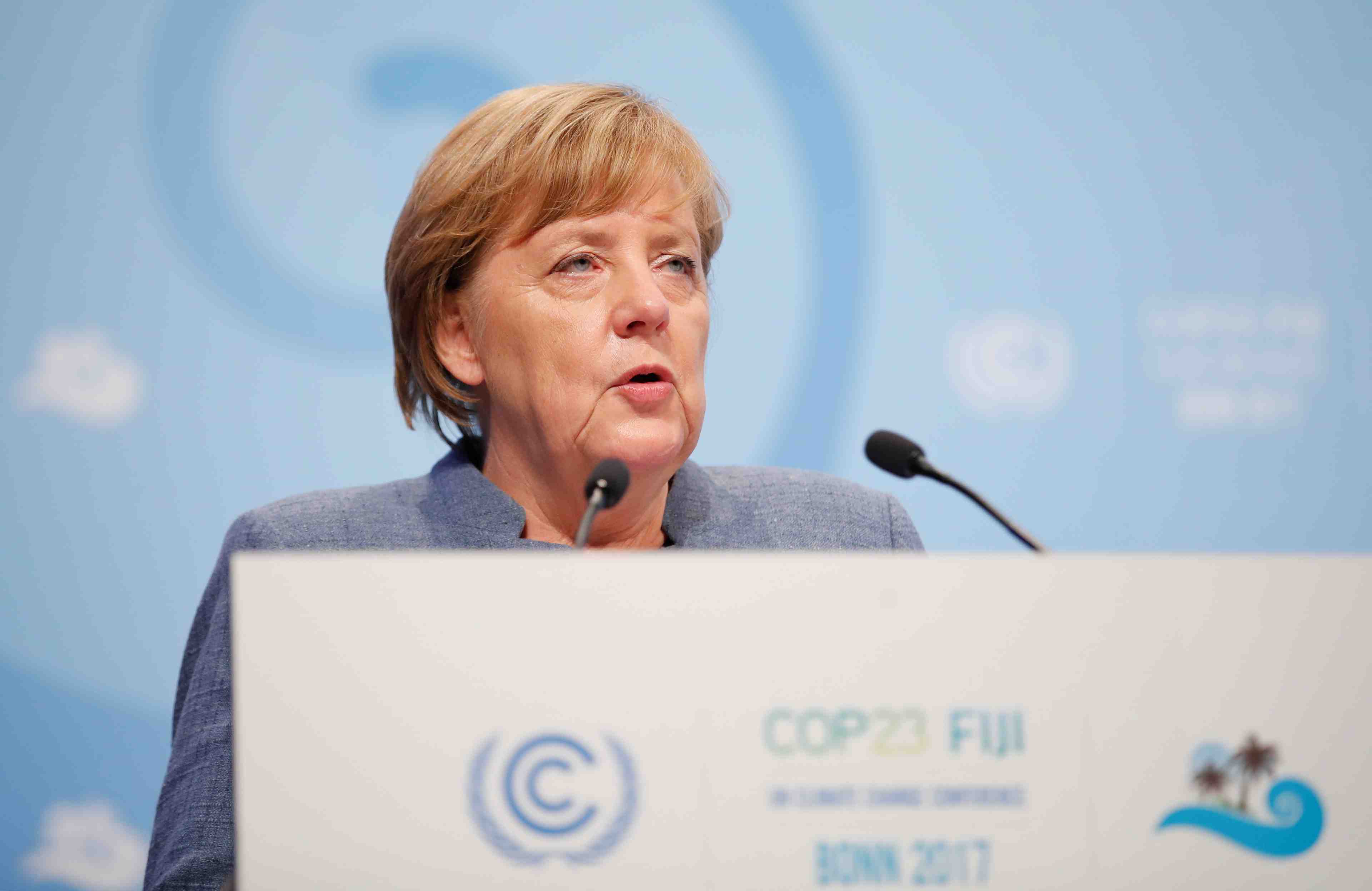 L'accord de paris sur le climat ne suffira pas, dit merkel
