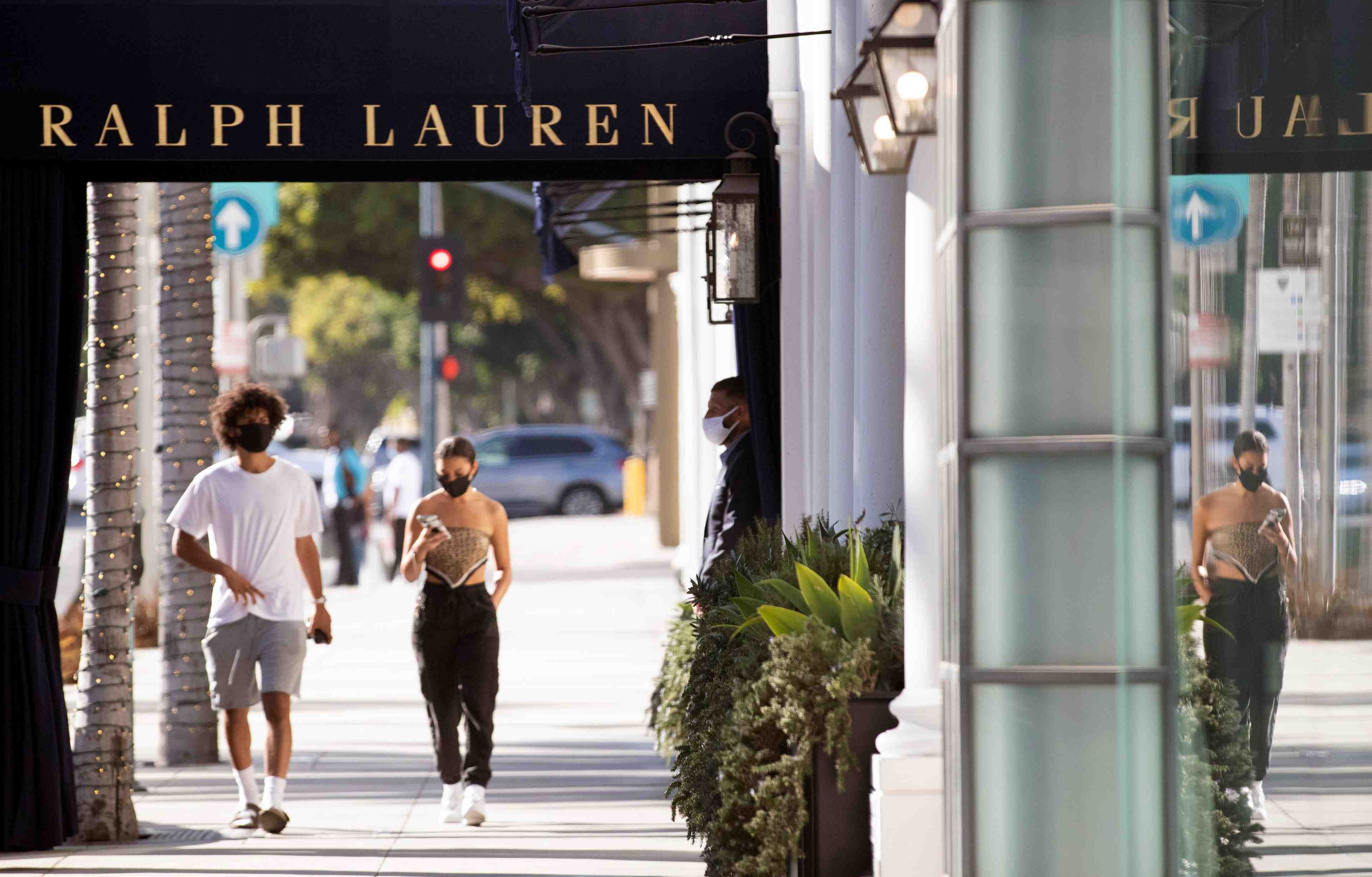 Le benefice de ralph lauren recule au deuxieme trimestre, les clients ne reviennent pas