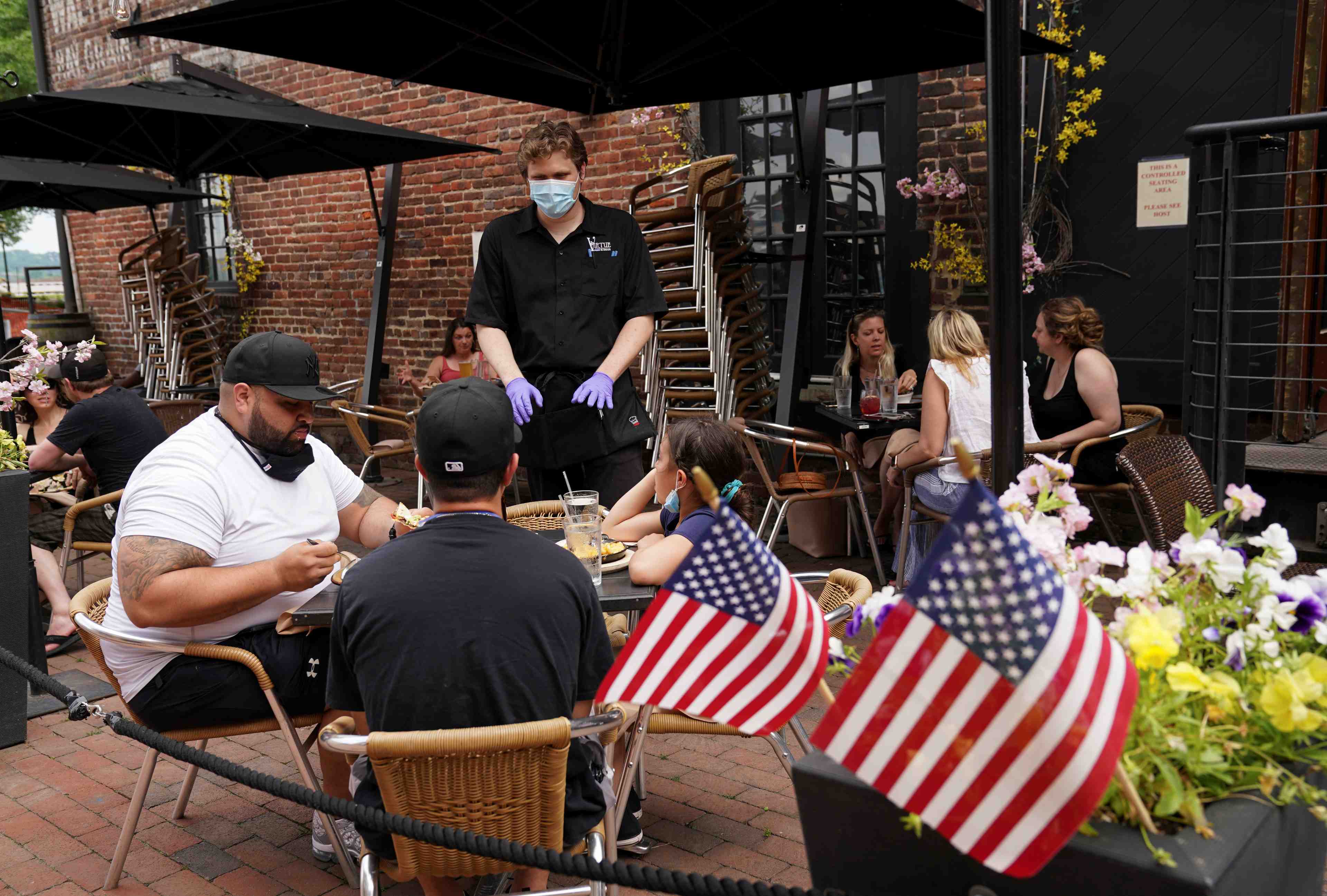 Etats-unis: les creations d'emplois plus elevees que prevu en juillet