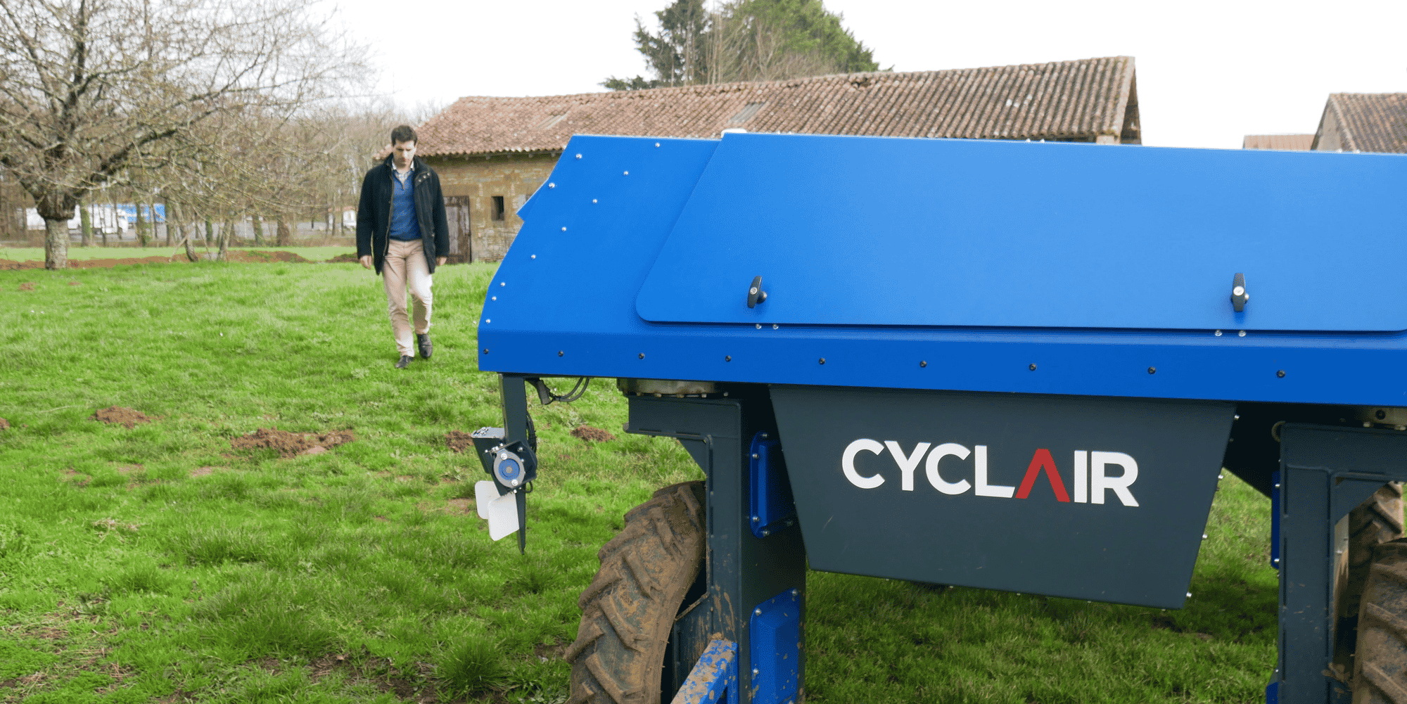 Le robot conçu et assemblé par Cyclair dans la Vienne pèse près de deux tonnes.