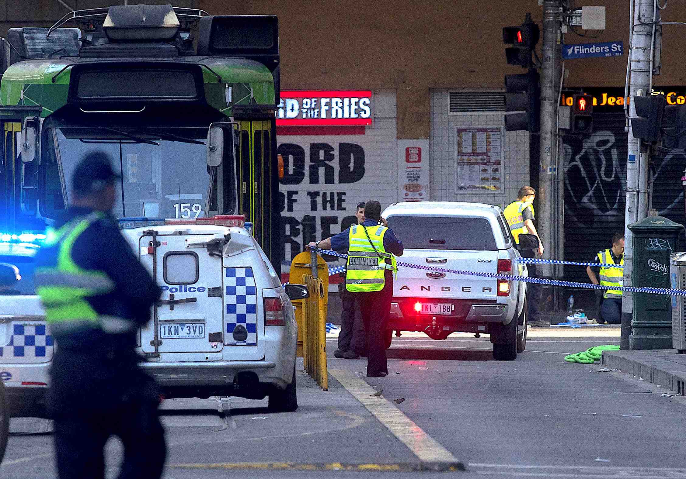 Attentat a la voiture belier a melbourne, le conducteur arrete