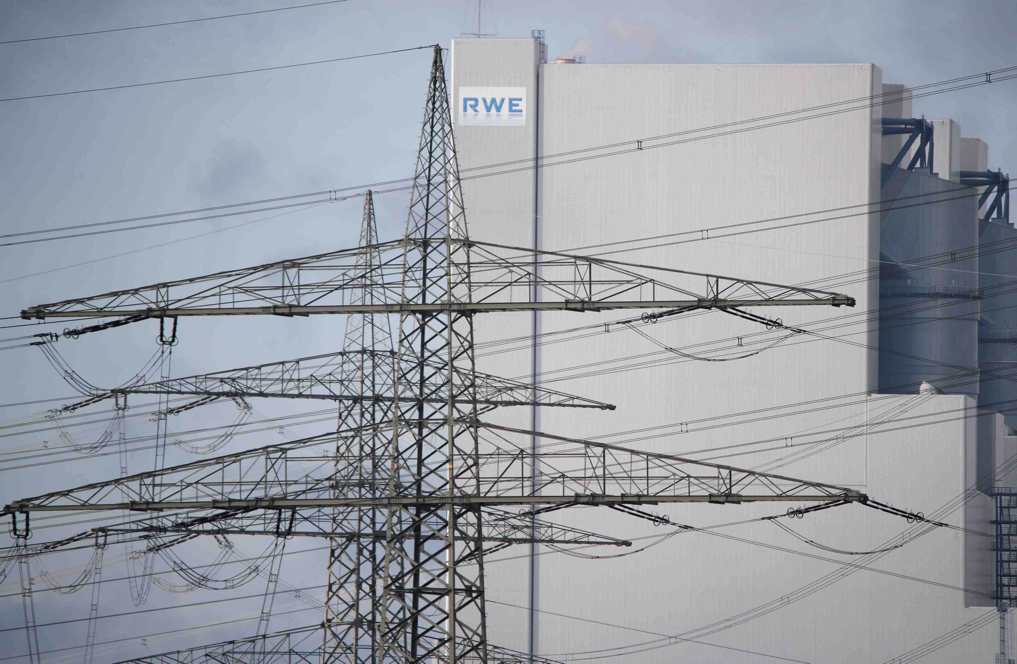 Rwe a eu des contacts avec enel sur innogy, selon des sources