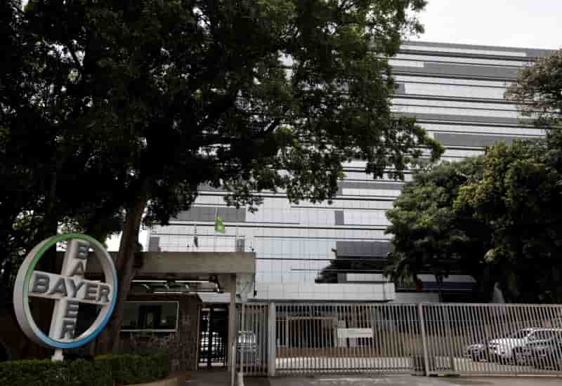 Un euro fort amene bayer a revoir en baisse ses previsions