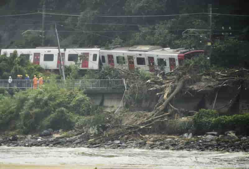 Des pluies torrentielles font 38 morts et 50 disparus au japon