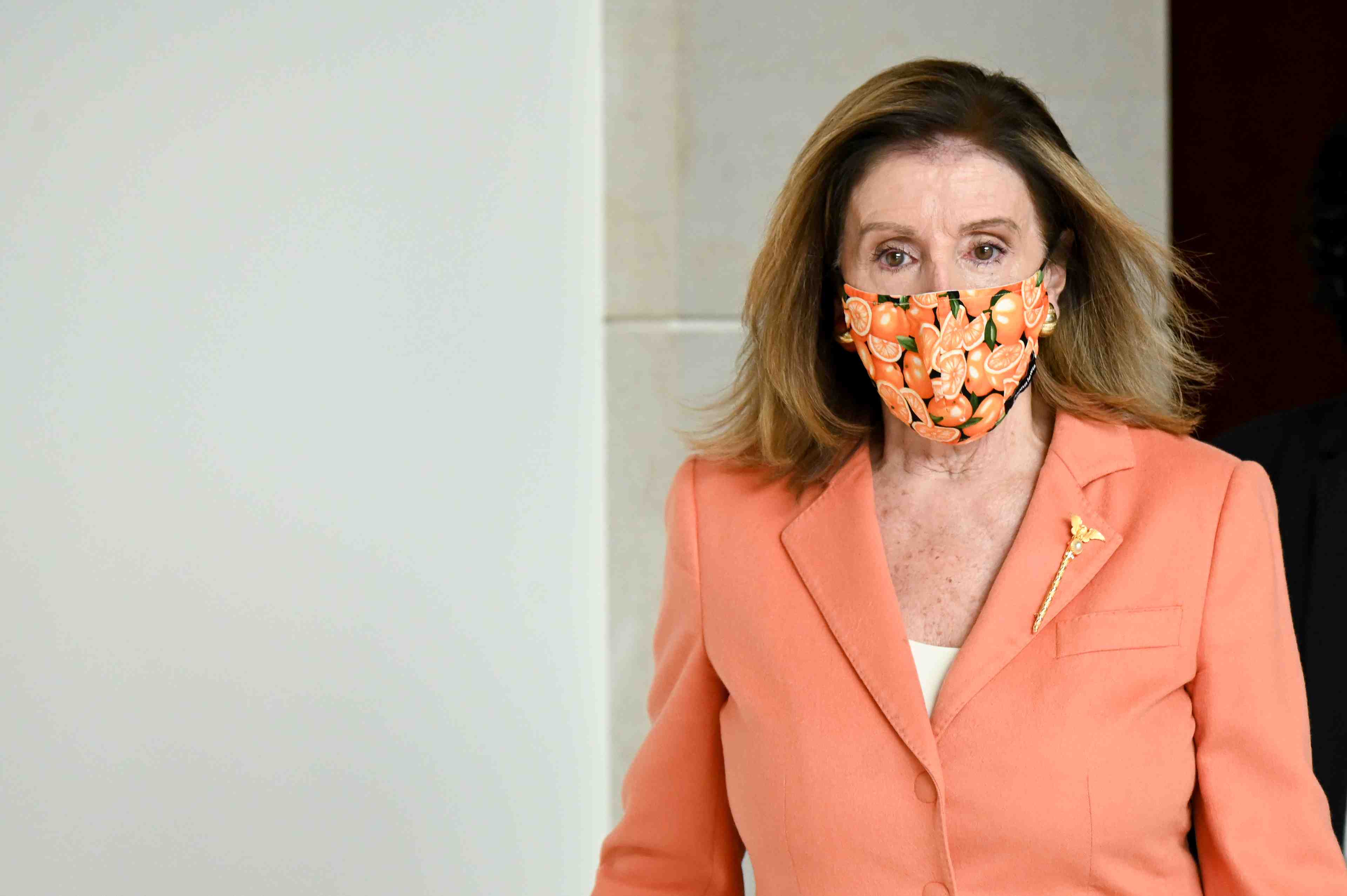 Coronavirus: pelosi veut un accord global pour le plan de soutien a l'economie us