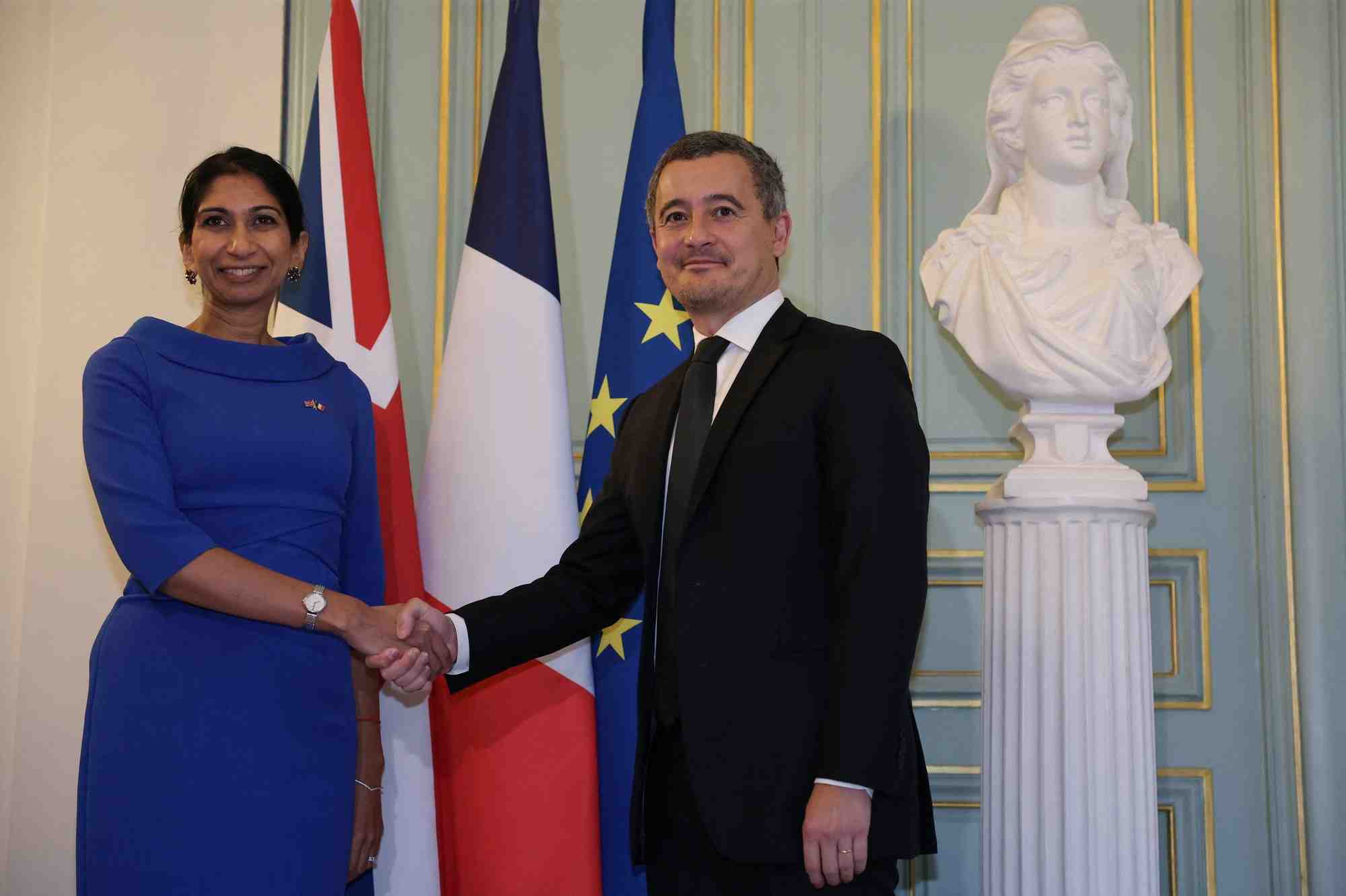 Le ministre francais de l'interieur, gerald darmanin, et la ministre britannique de l'interieur, suella braverman a paris
