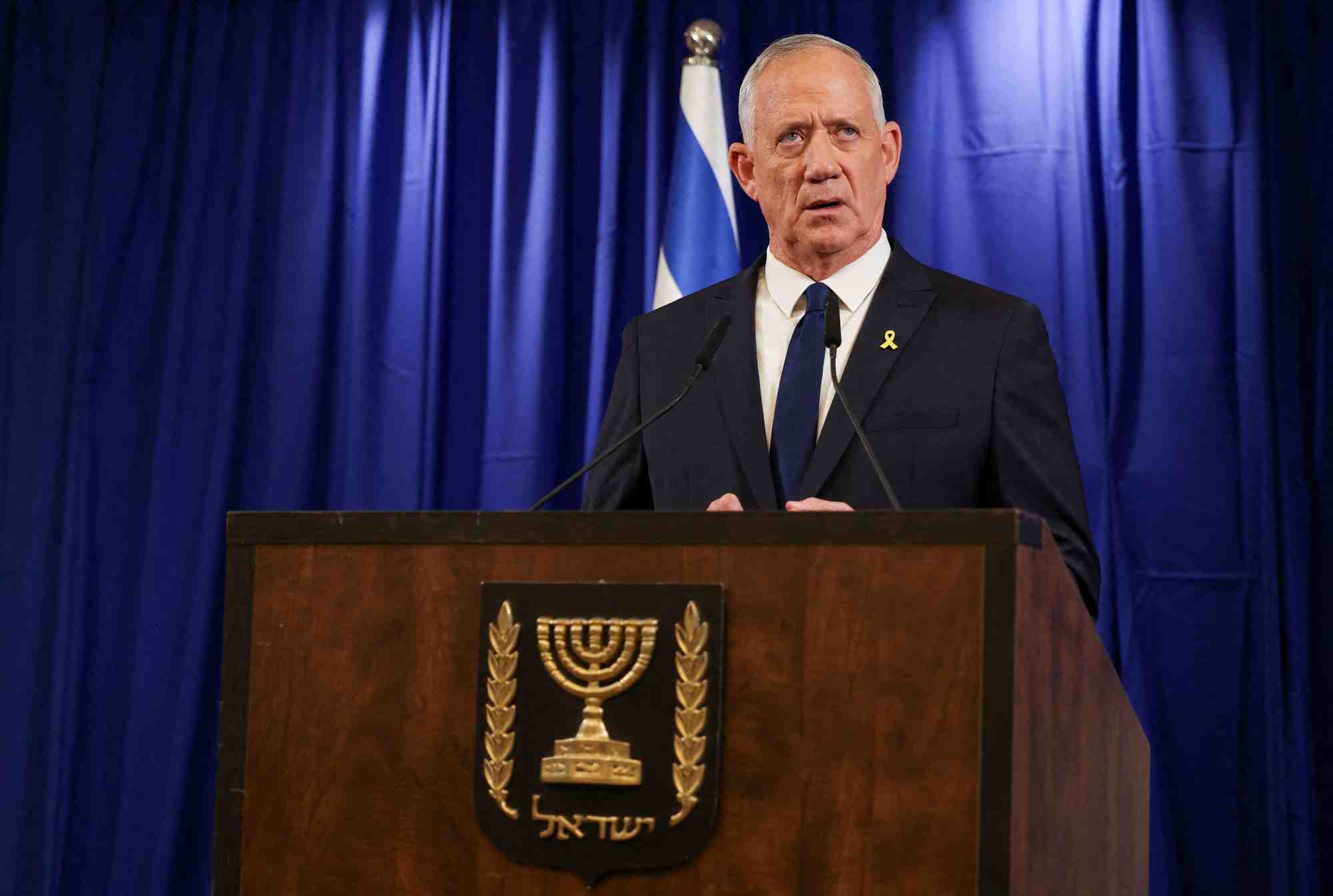 Le ministre israelien benny gantz s'adresse aux medias